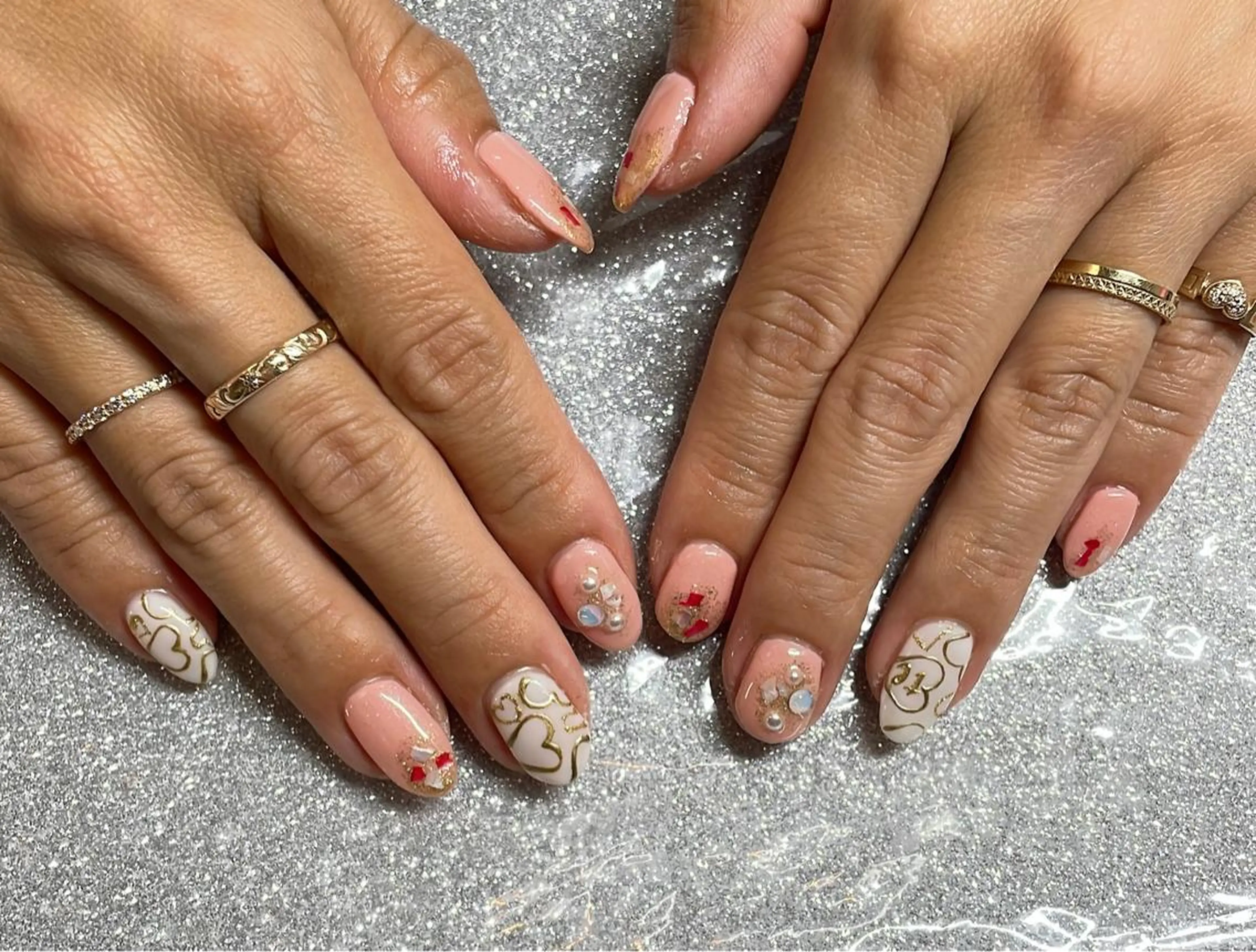 ネイル ハンドネイル VIERU 🌈🎀💖のネイルデザイン