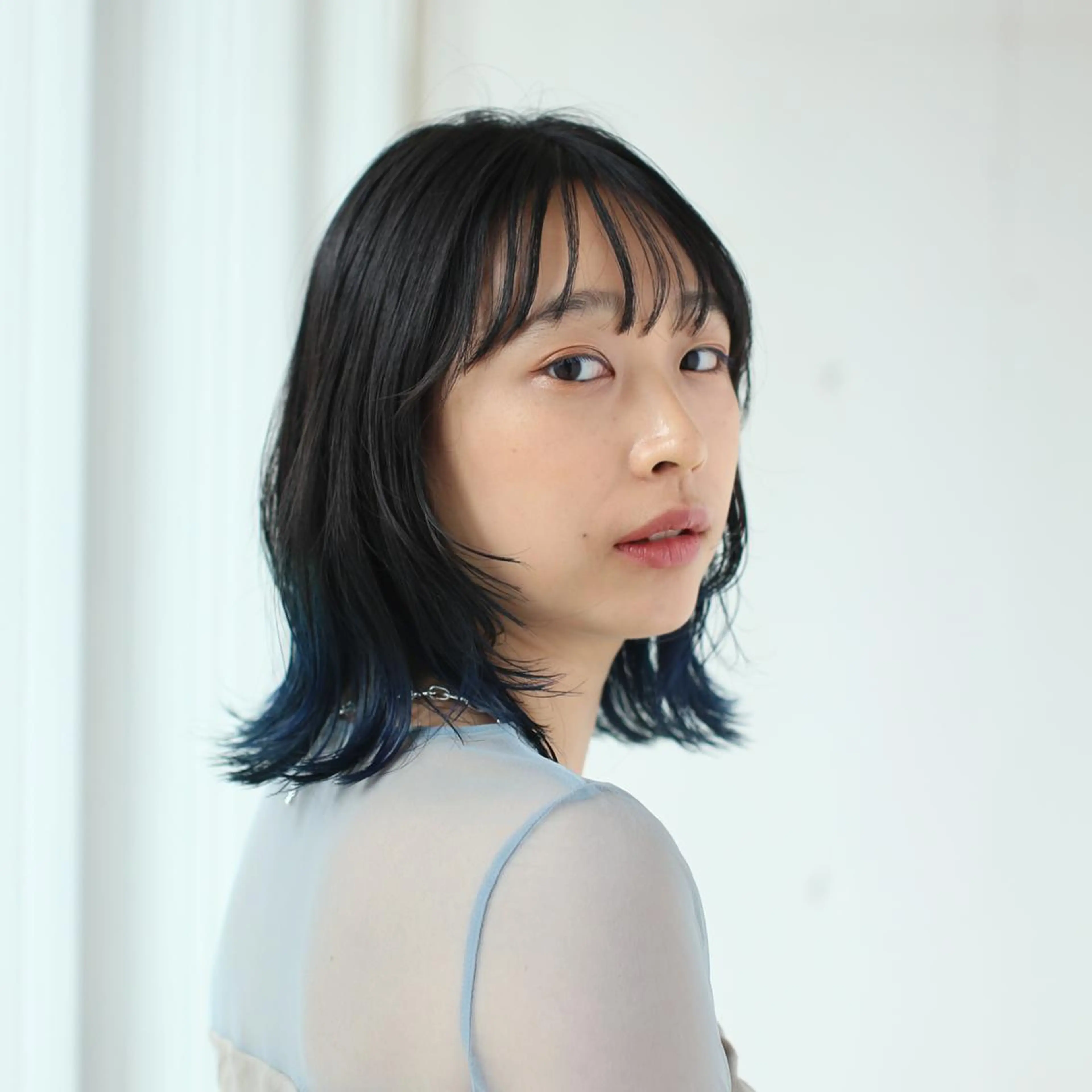 ミディアム カラー 中西 美聖のヘアスタイル