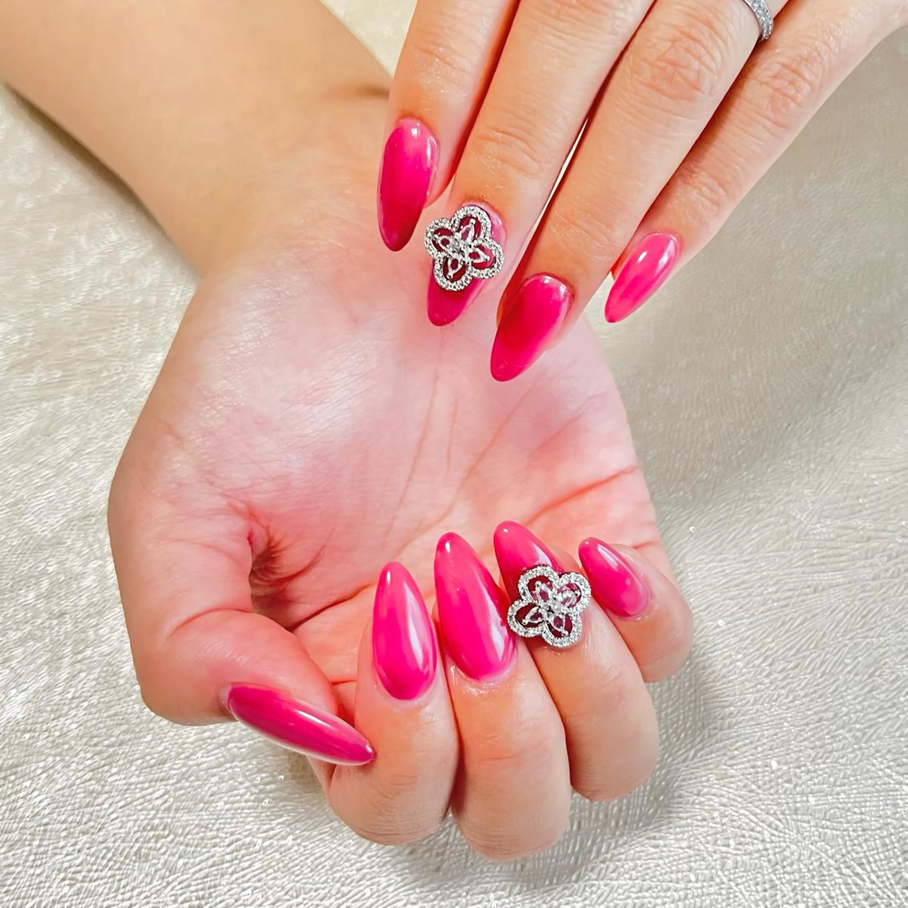 ロング 上村 ひかりの眉毛・アイブロウイメージ