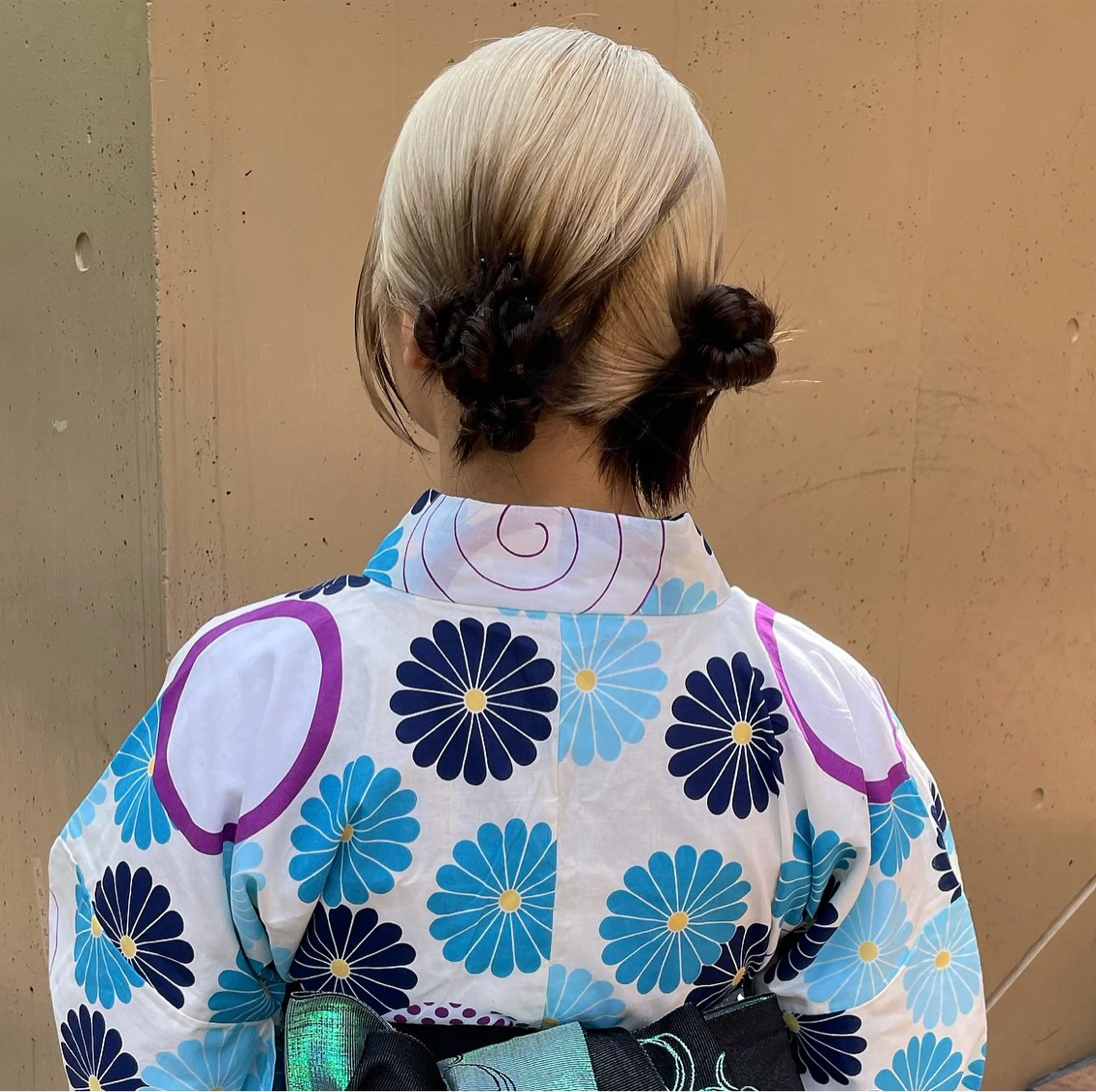 yumemiレイヤー ‎✴︎ 透明感カラーのヘアスタイル