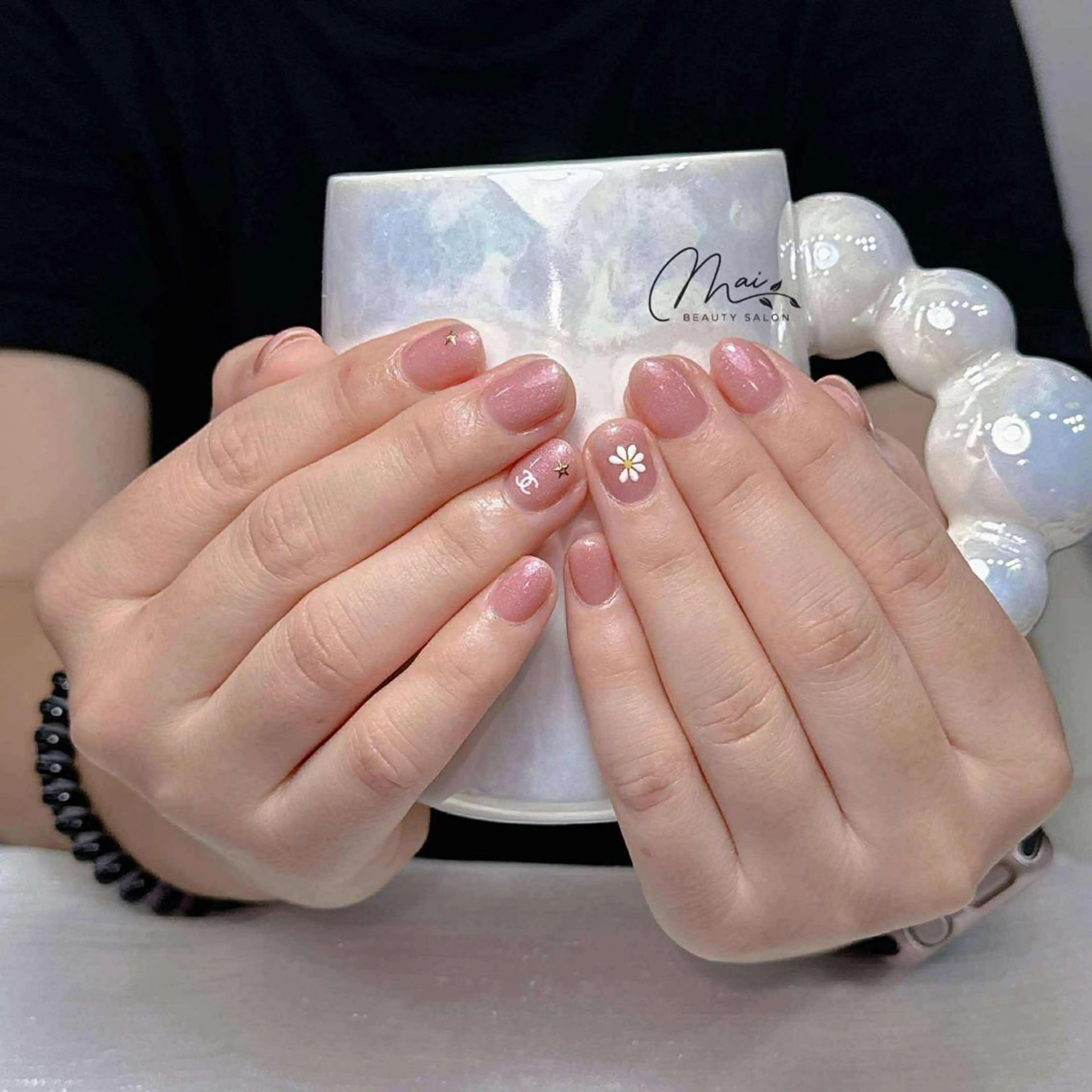 ネイル フットネイル ジェルネイル マグネットネイル パラジェル ワンホンネイル MaiBeauty Niのネイルデザイン