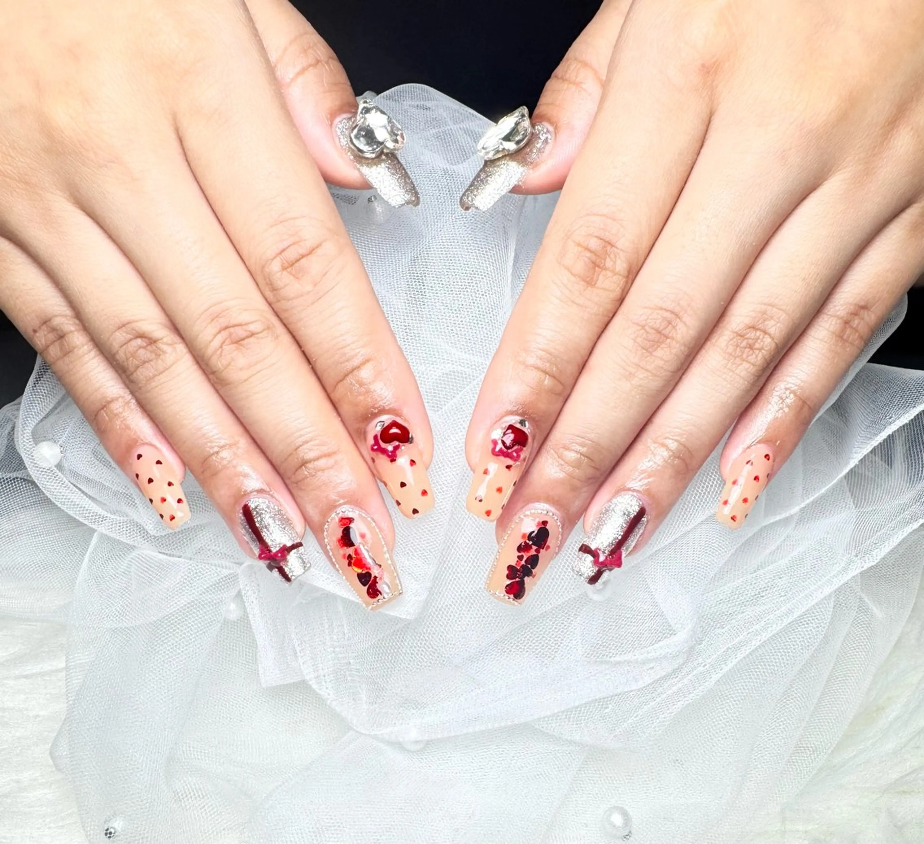 ネイル ブルー ボルドー ドット ハート 韓国ネイル ハンドネイル Nail Salon K&Rのネイルデザイン