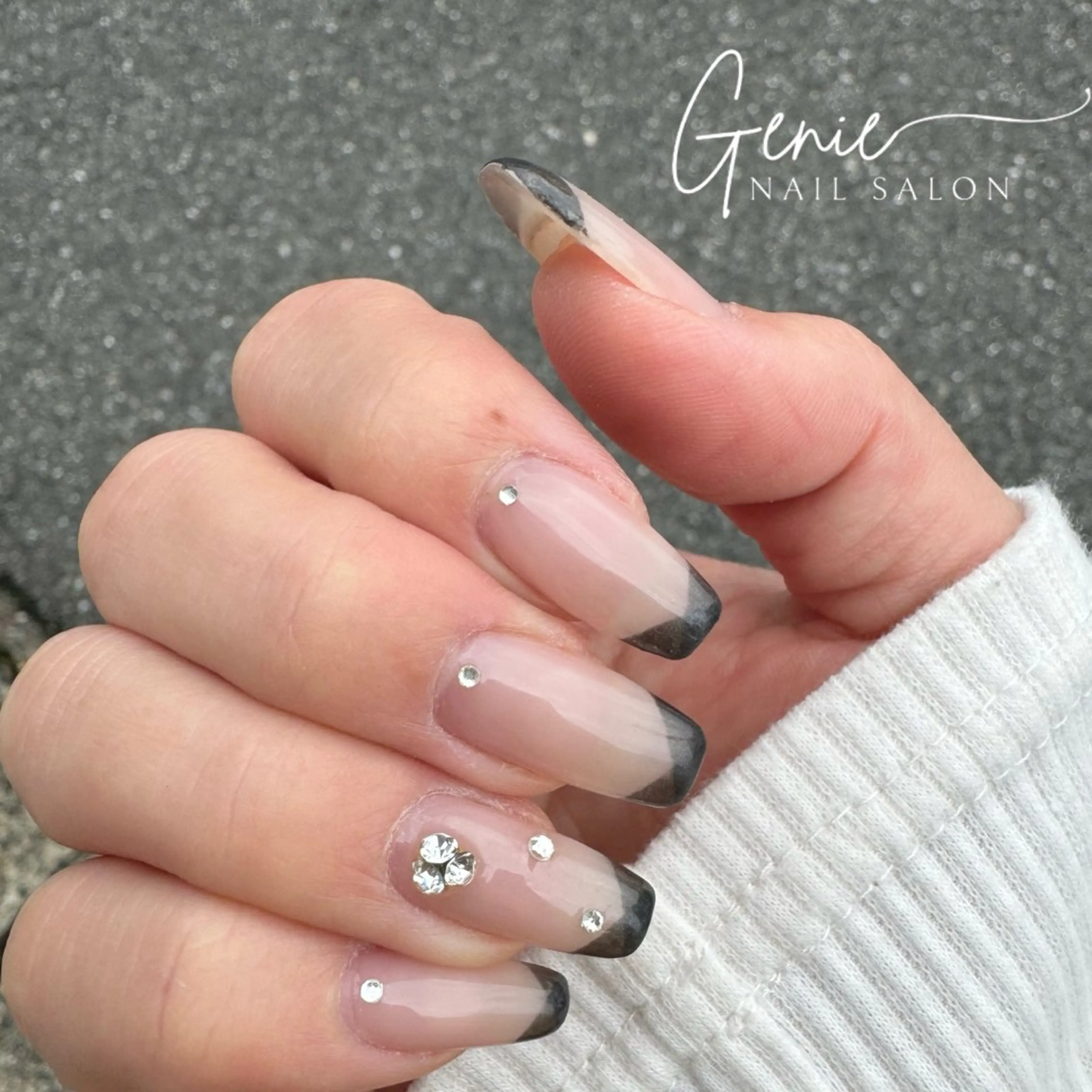ネイル フレンチネイル 韓国ネイル ワンホンネイル Nail salon Genieのネイルデザイン
