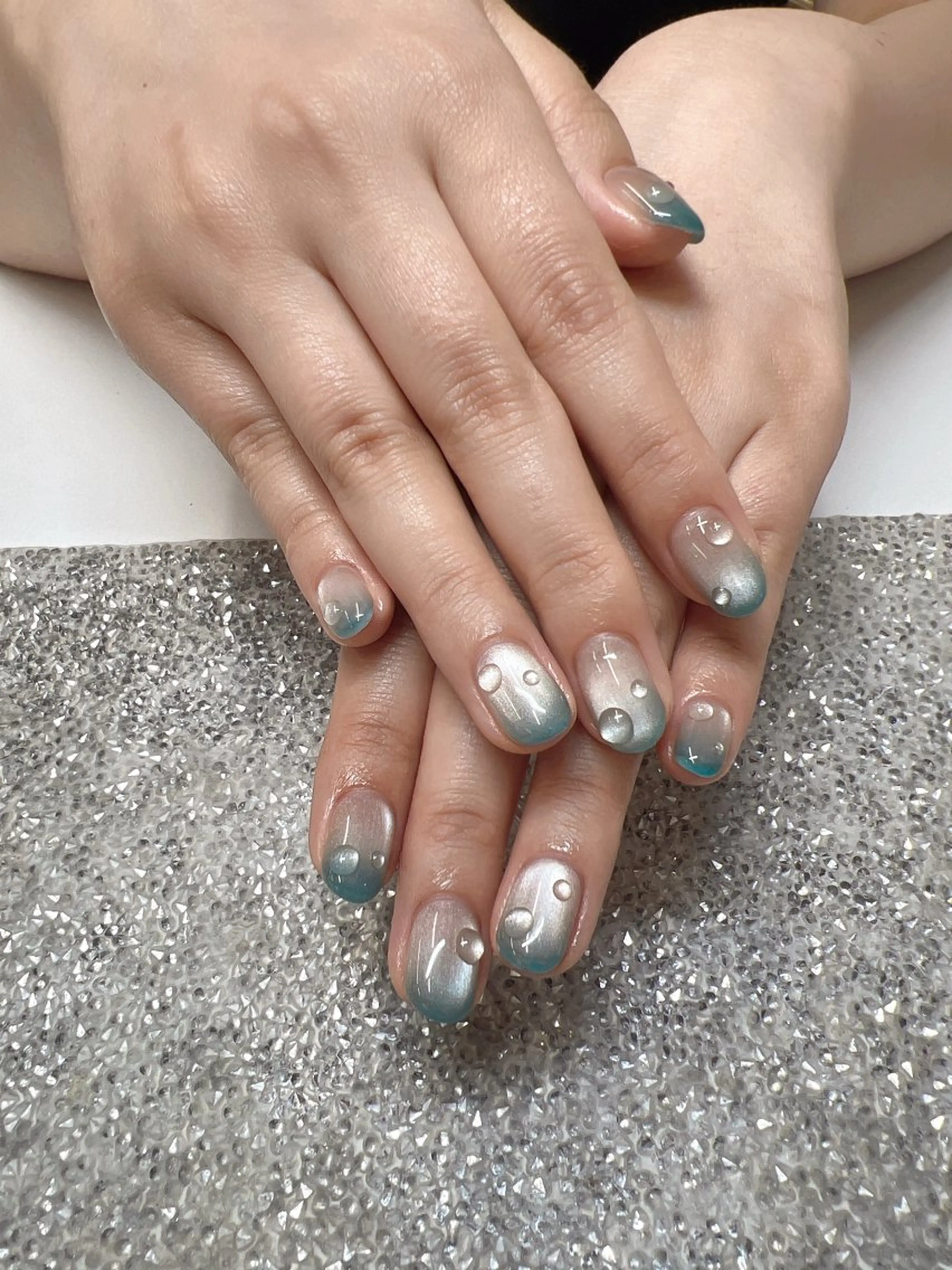 ネイル ガレンドウ 白澤 愛子のネイルデザイン