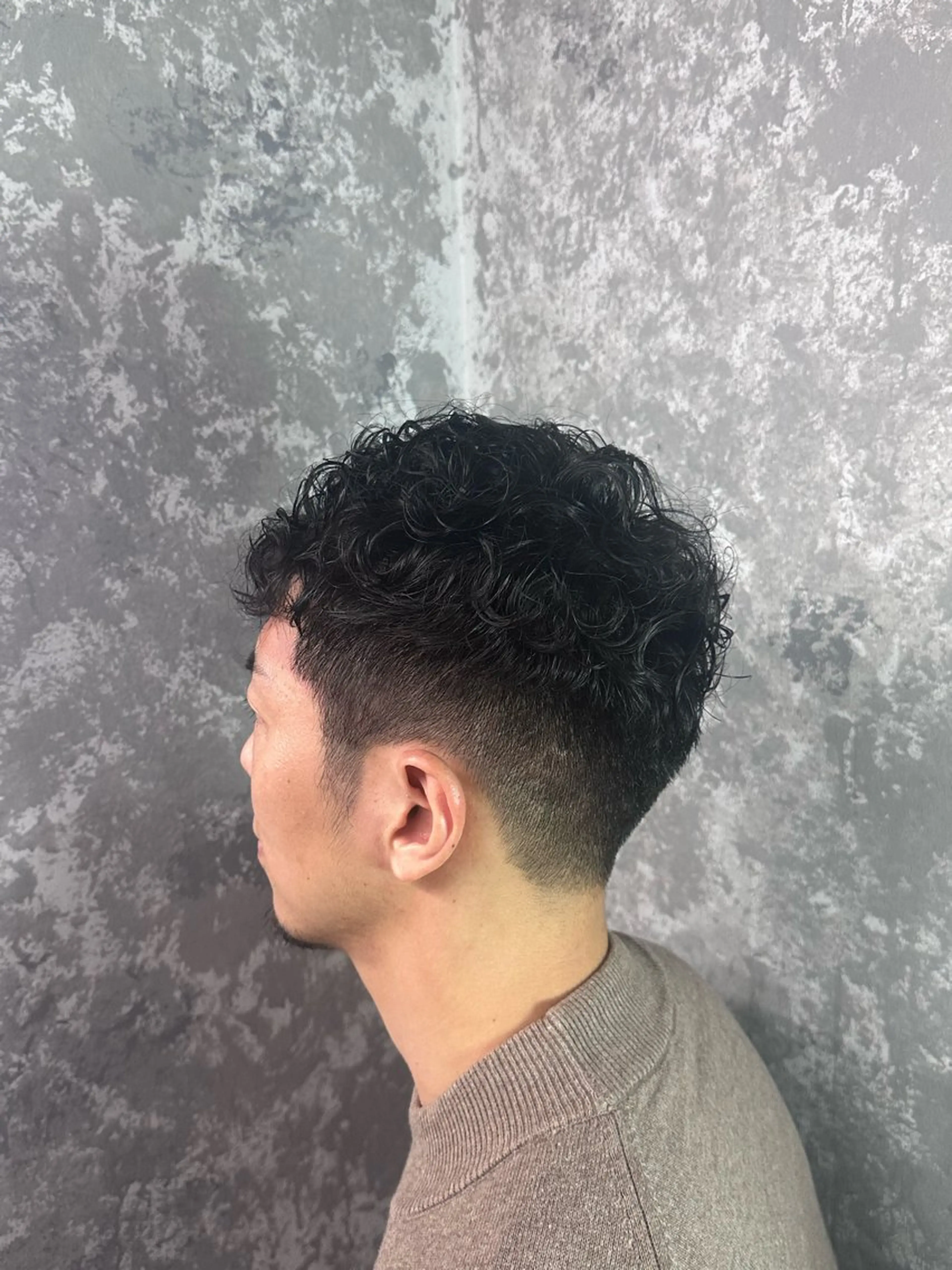 パーマ メンズ スペインカール 🩵つなぎショート✨ パーマスタイル みくのヘアスタイル