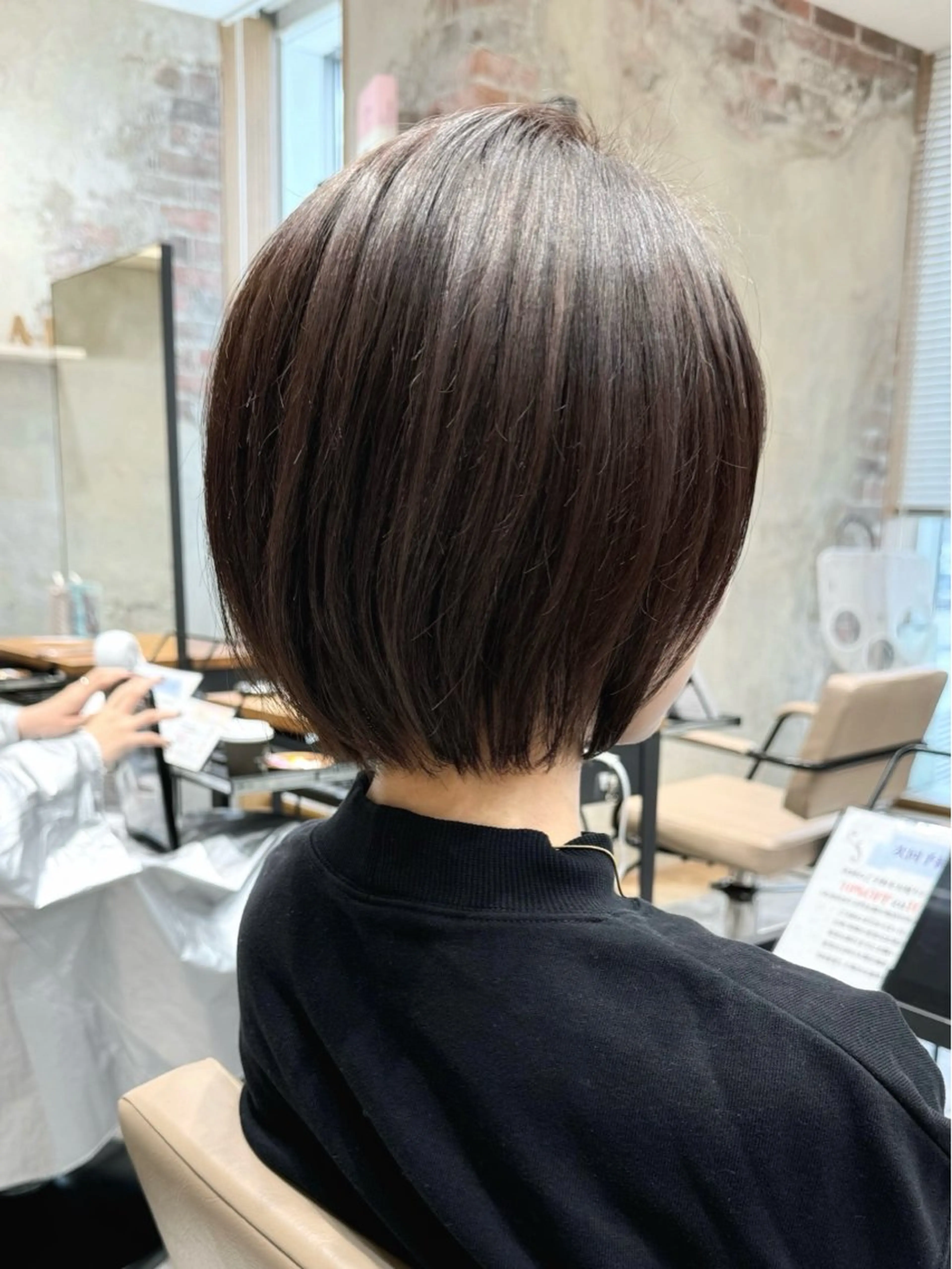 ショート カラー カット トリートメント 💍新宿ショート 💍岩田莉奈のヘアスタイル