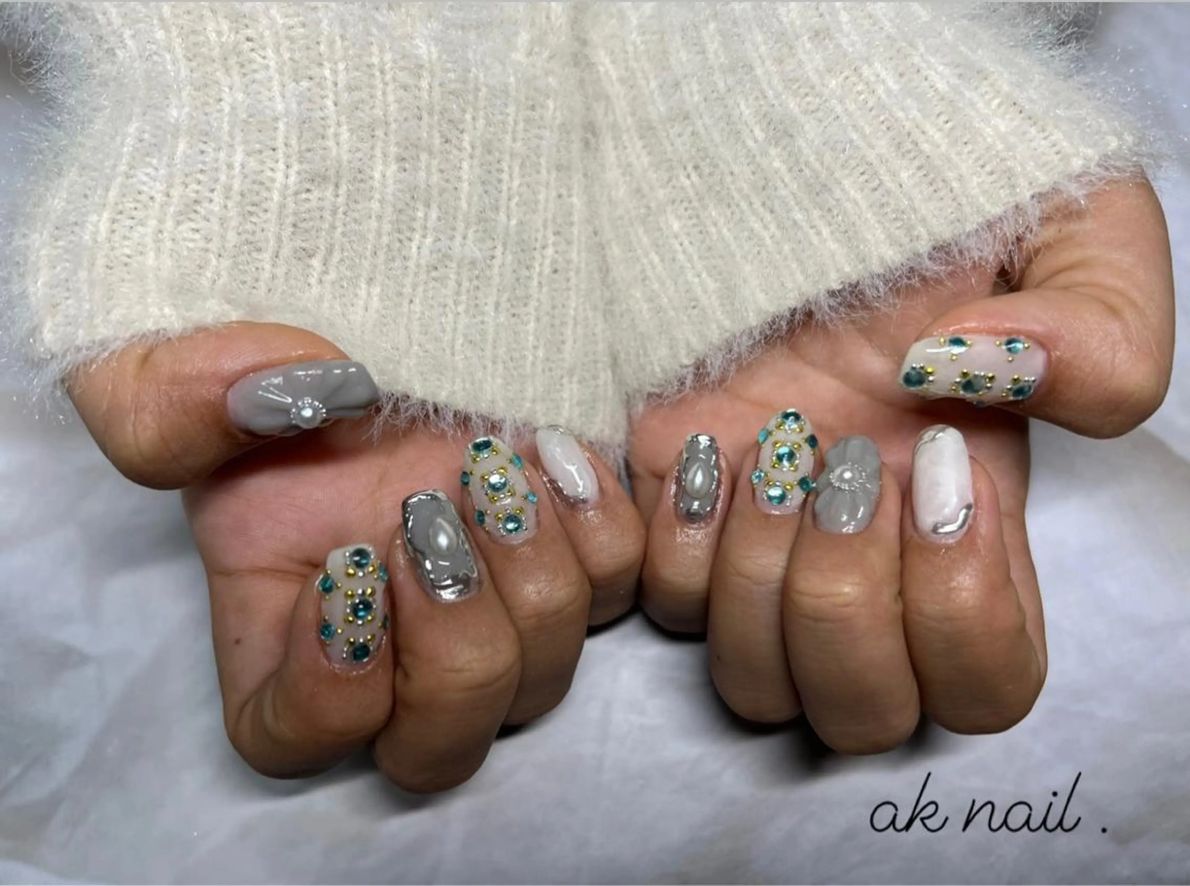 ミディアム ネイル ハンドネイル ak nail .のネイルデザイン