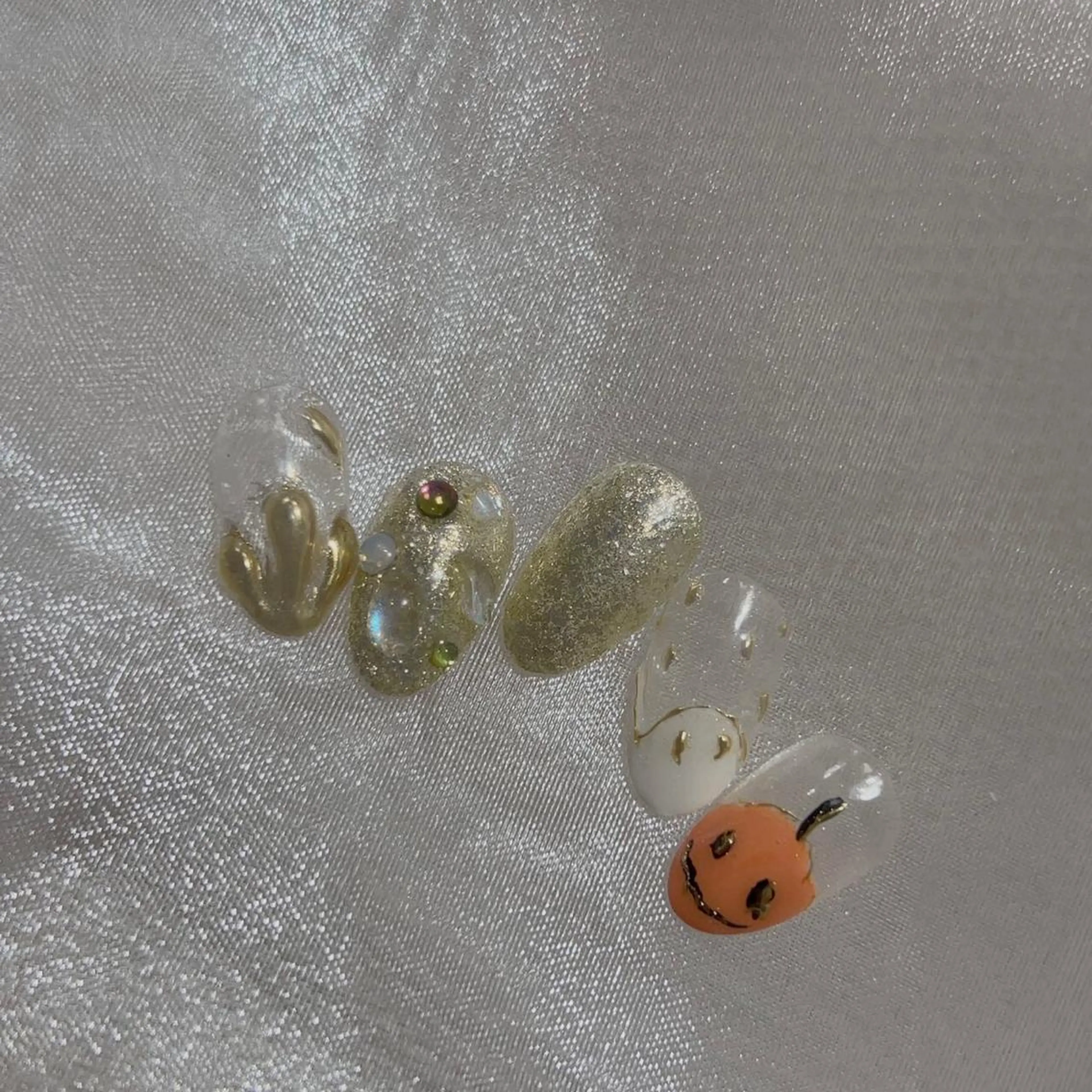 ネイル ハンドネイル リ サのネイルデザイン