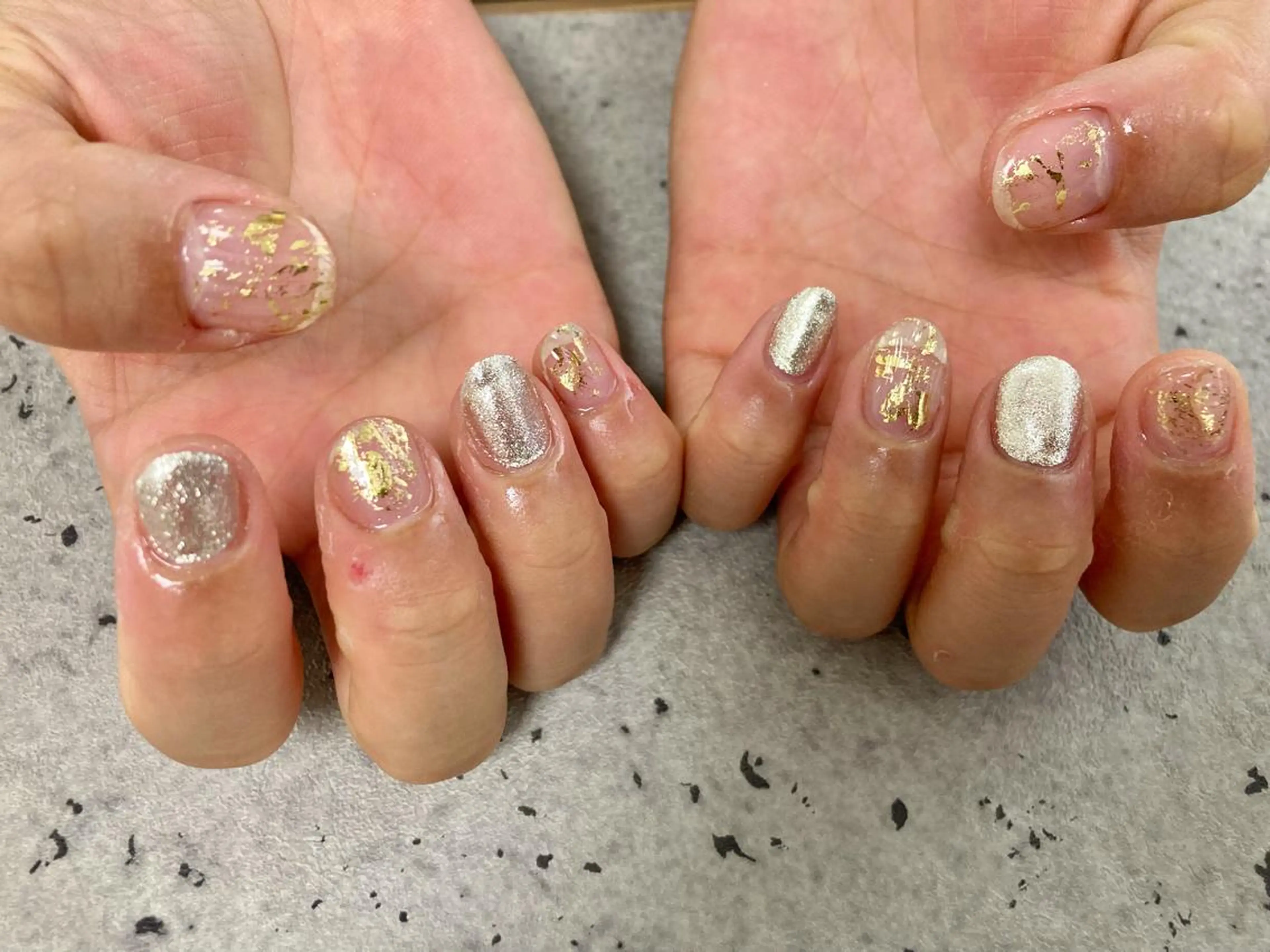 ネイル ラメ(グリッター) mogunail &blowのネイルデザイン