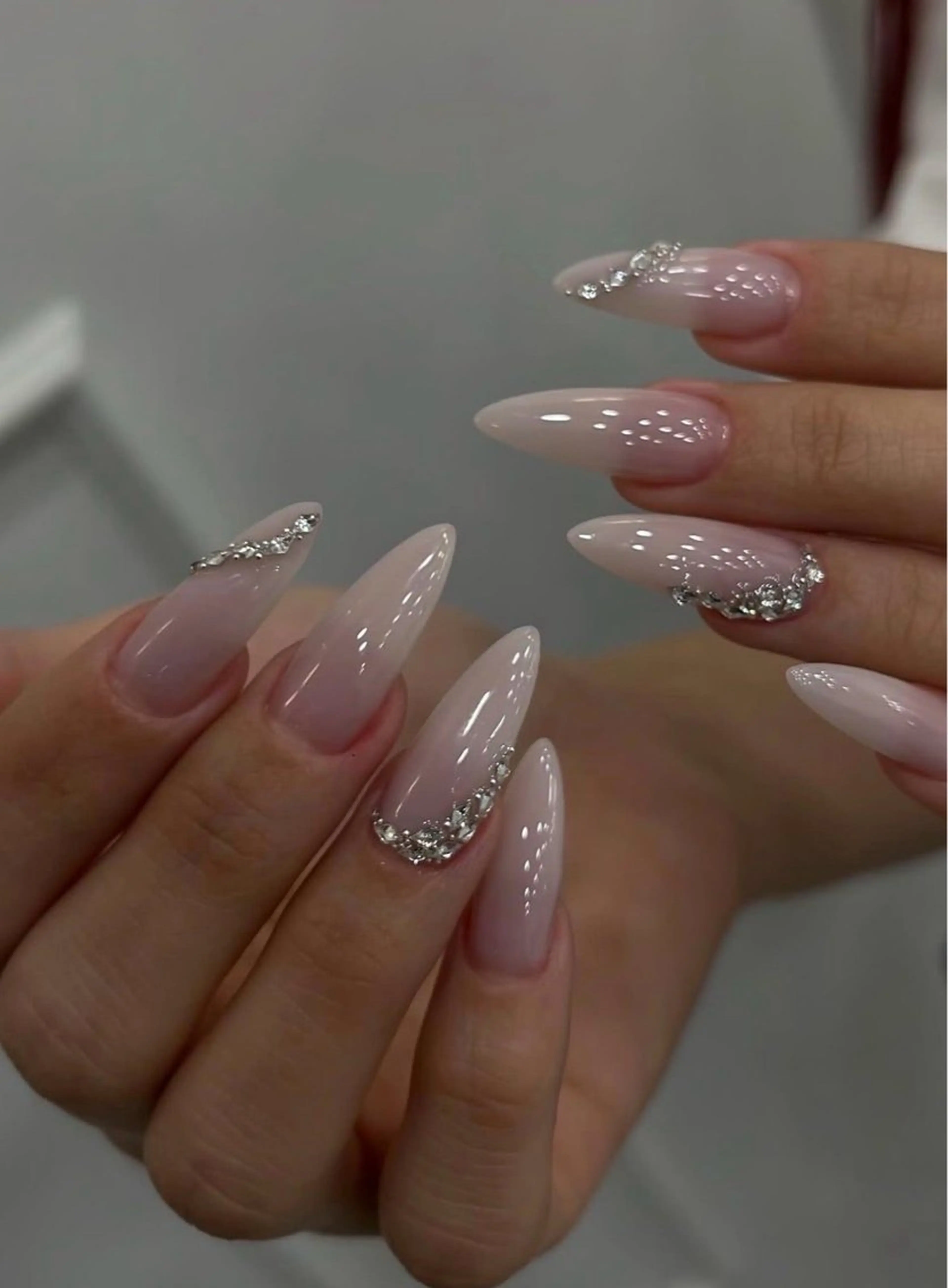 ネイル フレンチネイル キラキラネイル 韓国ネイル シンプルネイル ワンホンネイル ハンドネイル MEI Nailのネイルデザイン