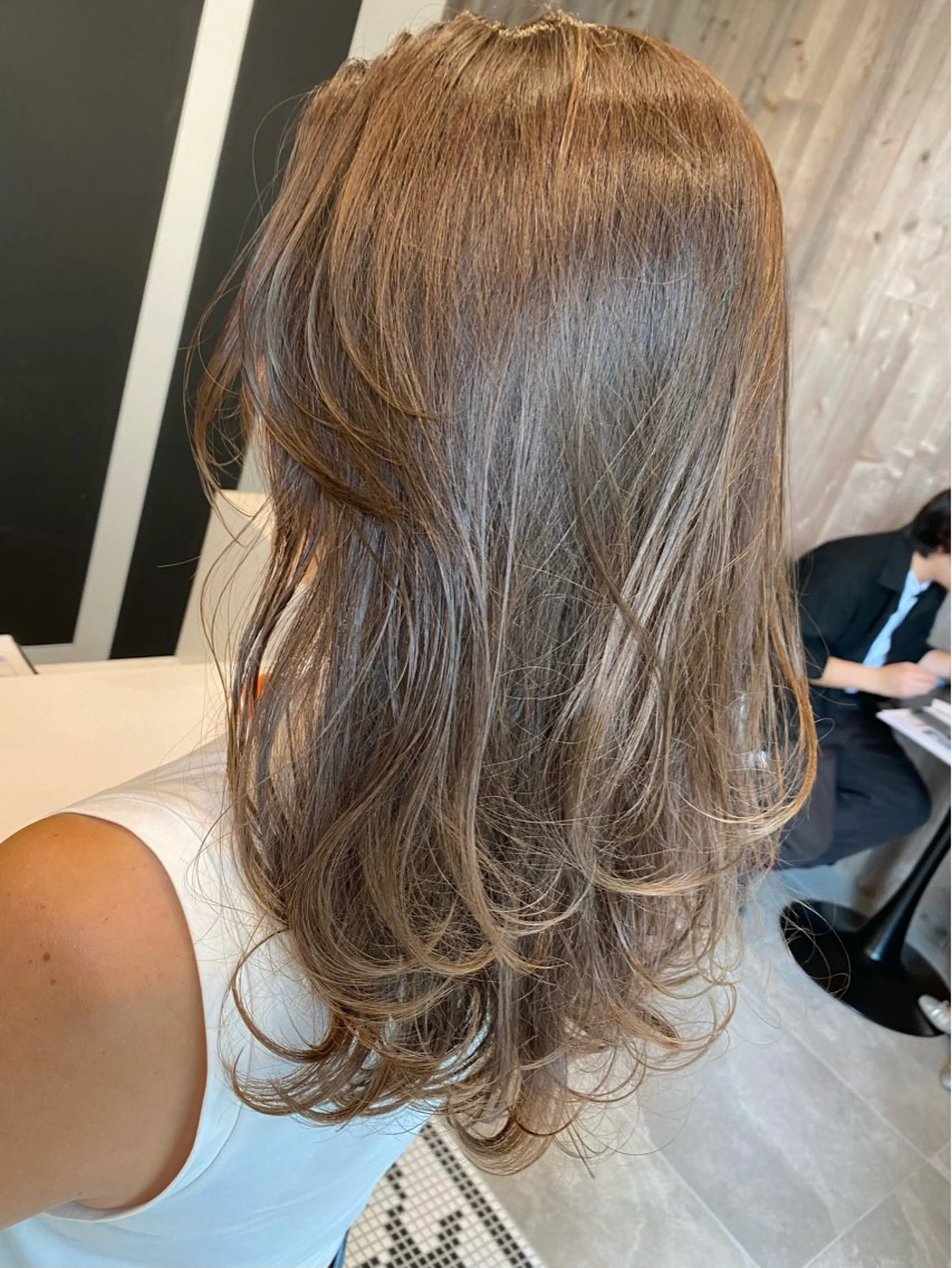 ロング カラー 🩷🍭中津・梅田 エリア🍬💜のヘアスタイル