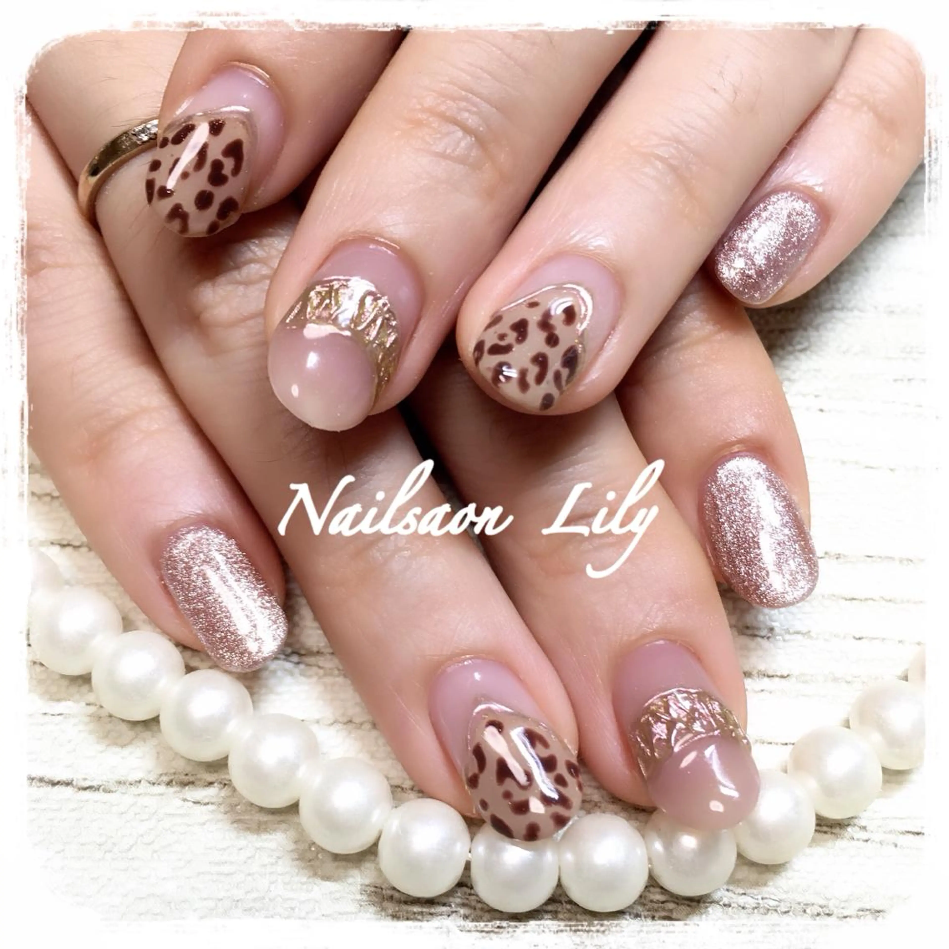 ネイル アニマル柄 ミラーネイル Lily*nail 🌻Mii🌻のネイルデザイン