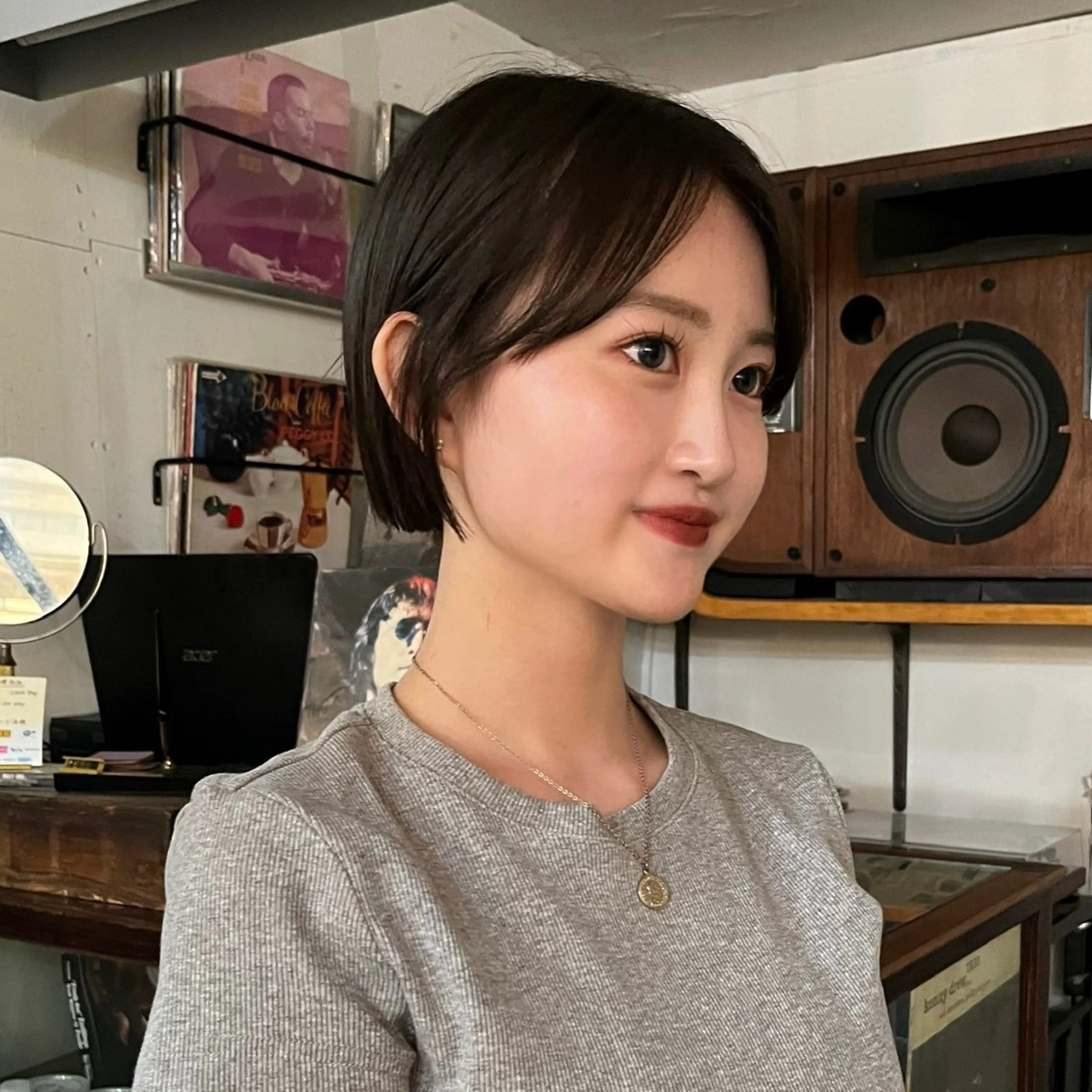 ショート ボブ ショートヘア 小顔カット レイヤー/ベージュ mikuのヘアスタイル