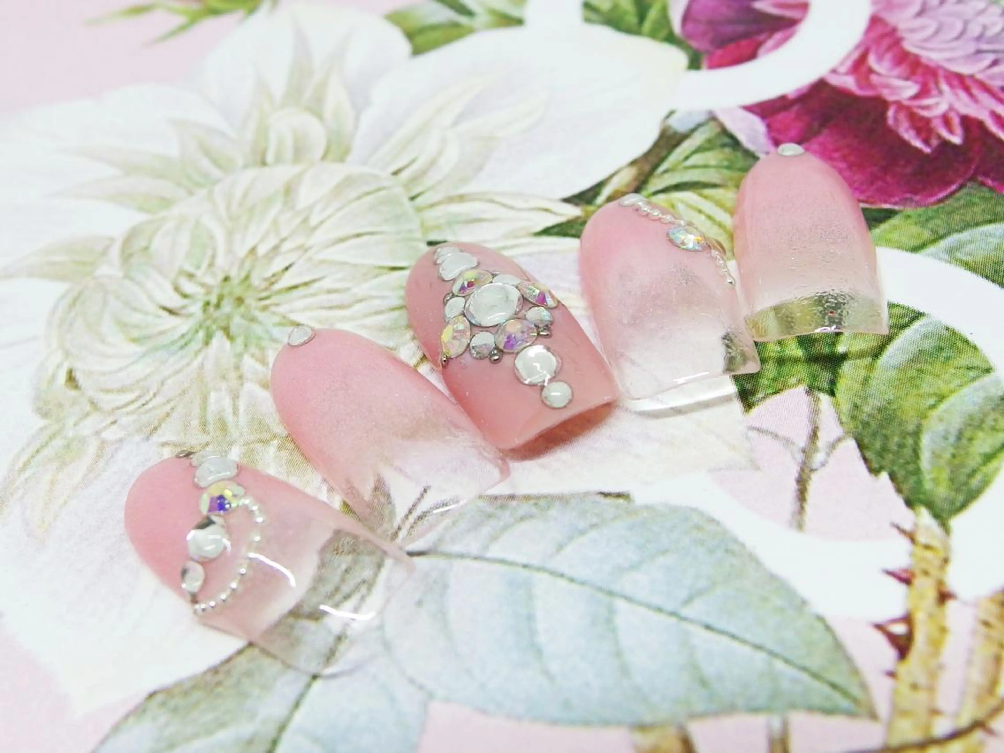 ネイル アートネイル ハンドネイル ティーエヌ 金山駅東口店のネイルデザイン