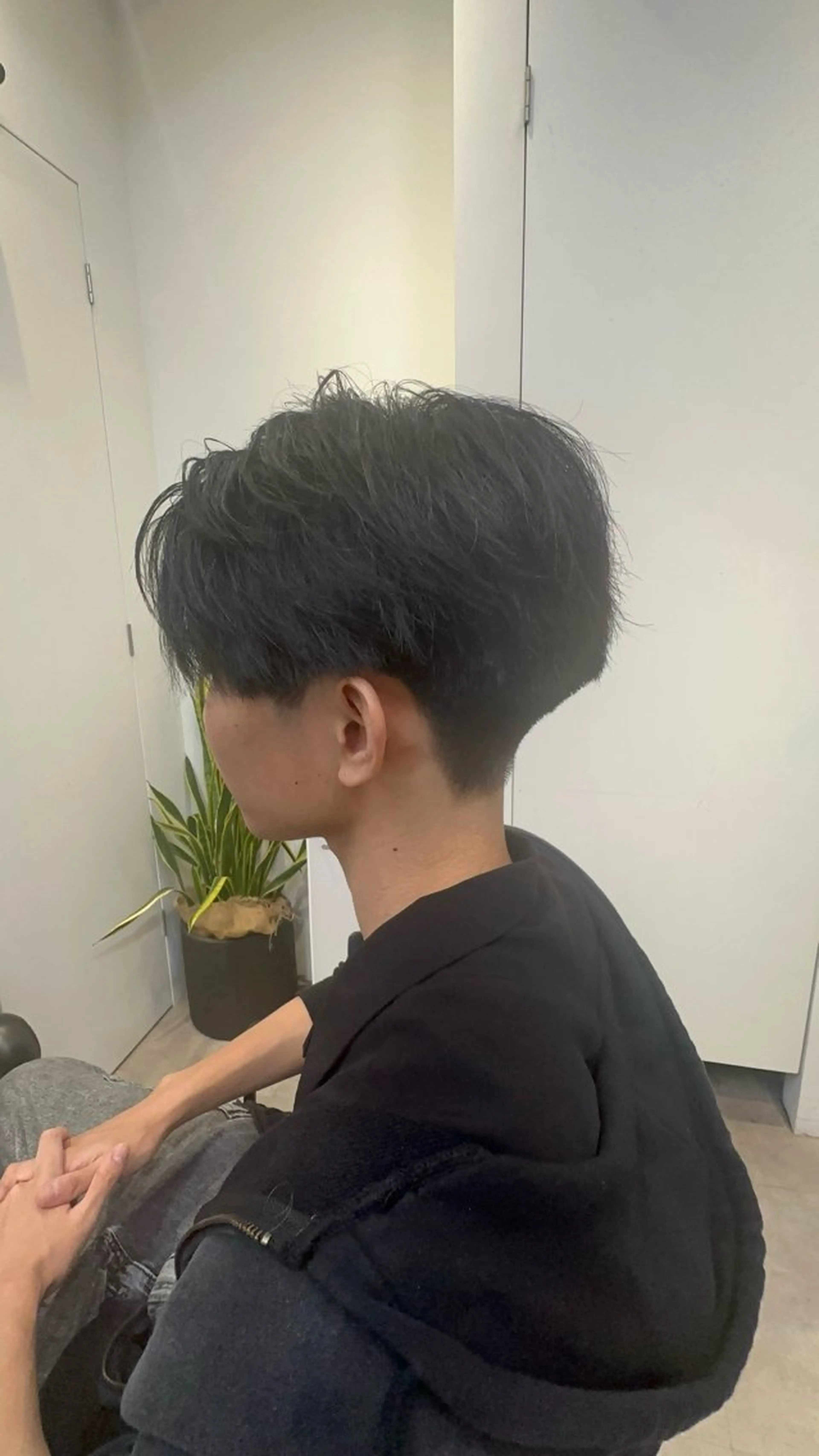 ショート パーマ メンズ メンズブリーチ フェードカット メンズパーマ ボブ ショートヘア 【gemini店長】 メンズ特化中野稜平のヘアスタイル