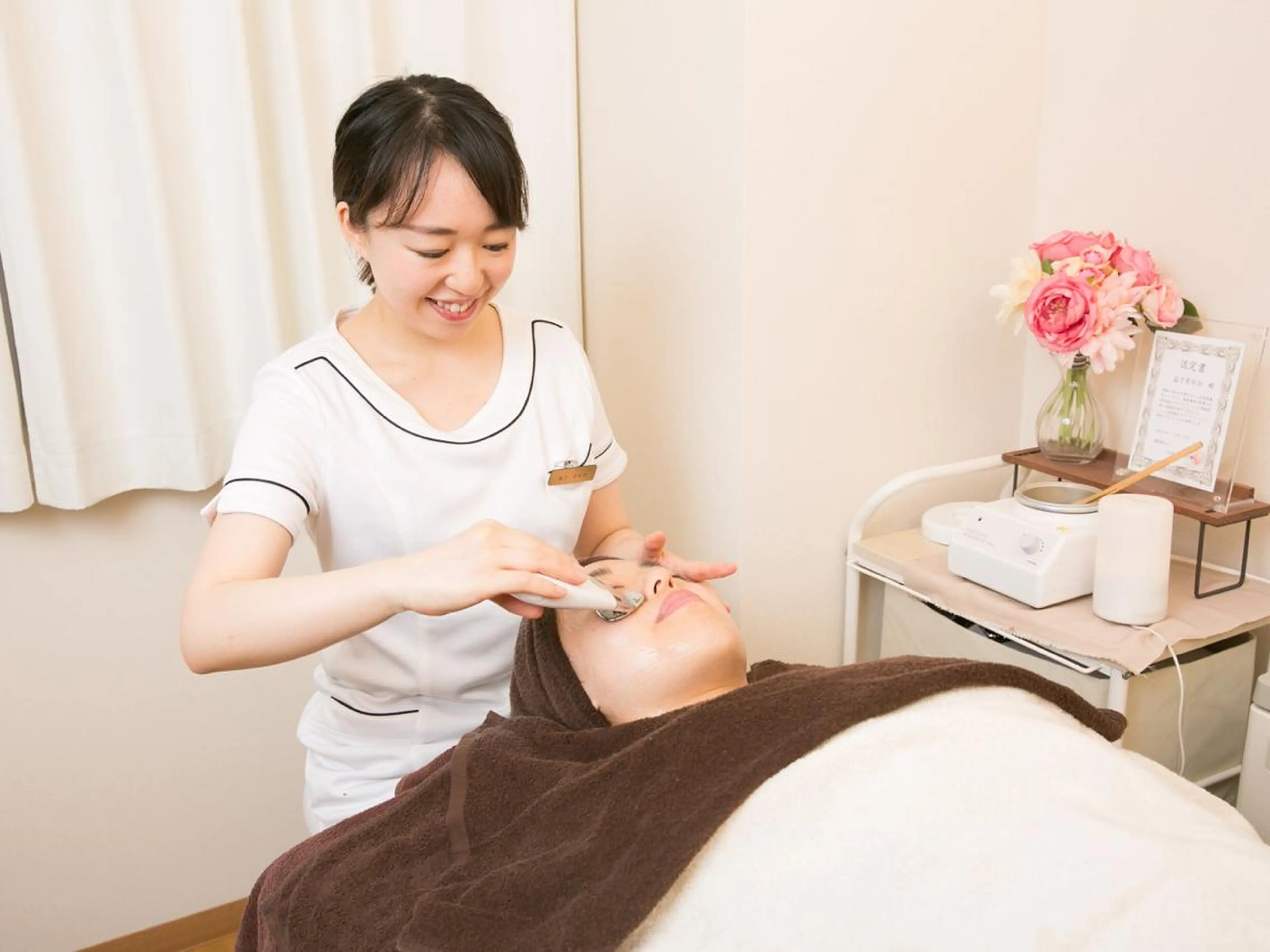 ショート マツエク・マツパ ニキビ跡専門サロン Ａｉｎａのエステ・リラクイメージ