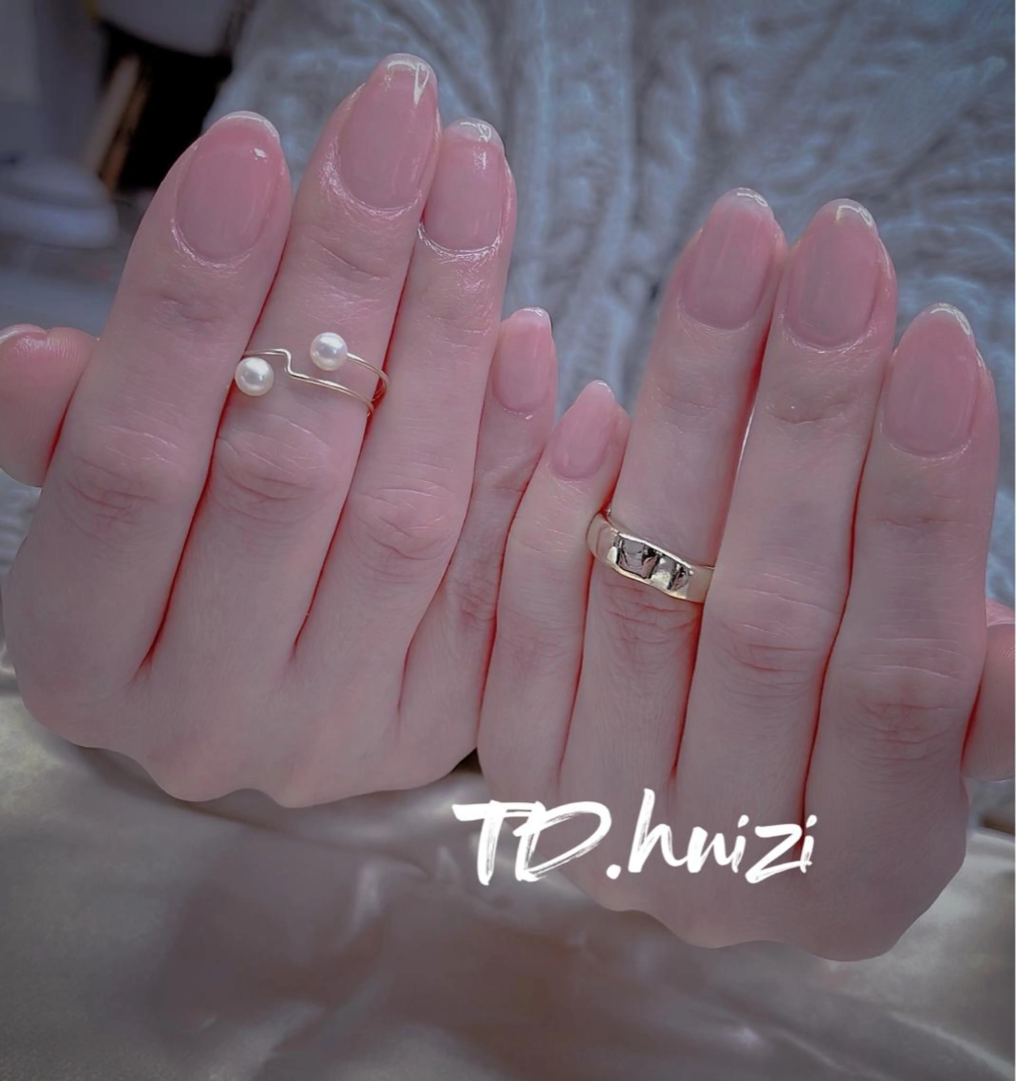 ショート ハンドネイル めぐみのネイルサロン スタッフ練習のネイルデザイン