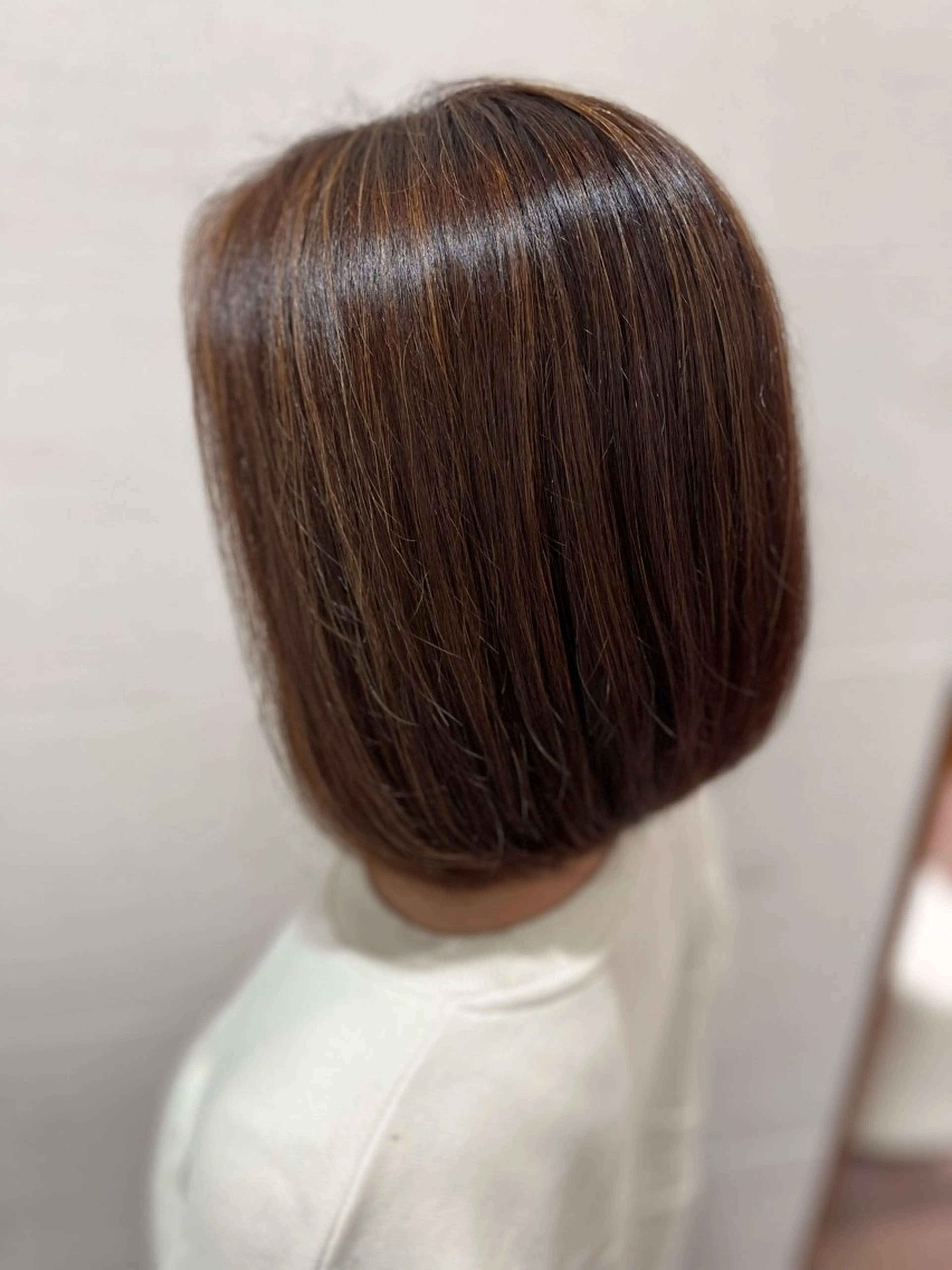 ミディアム ボブ 伊藤 アユミのヘアスタイル