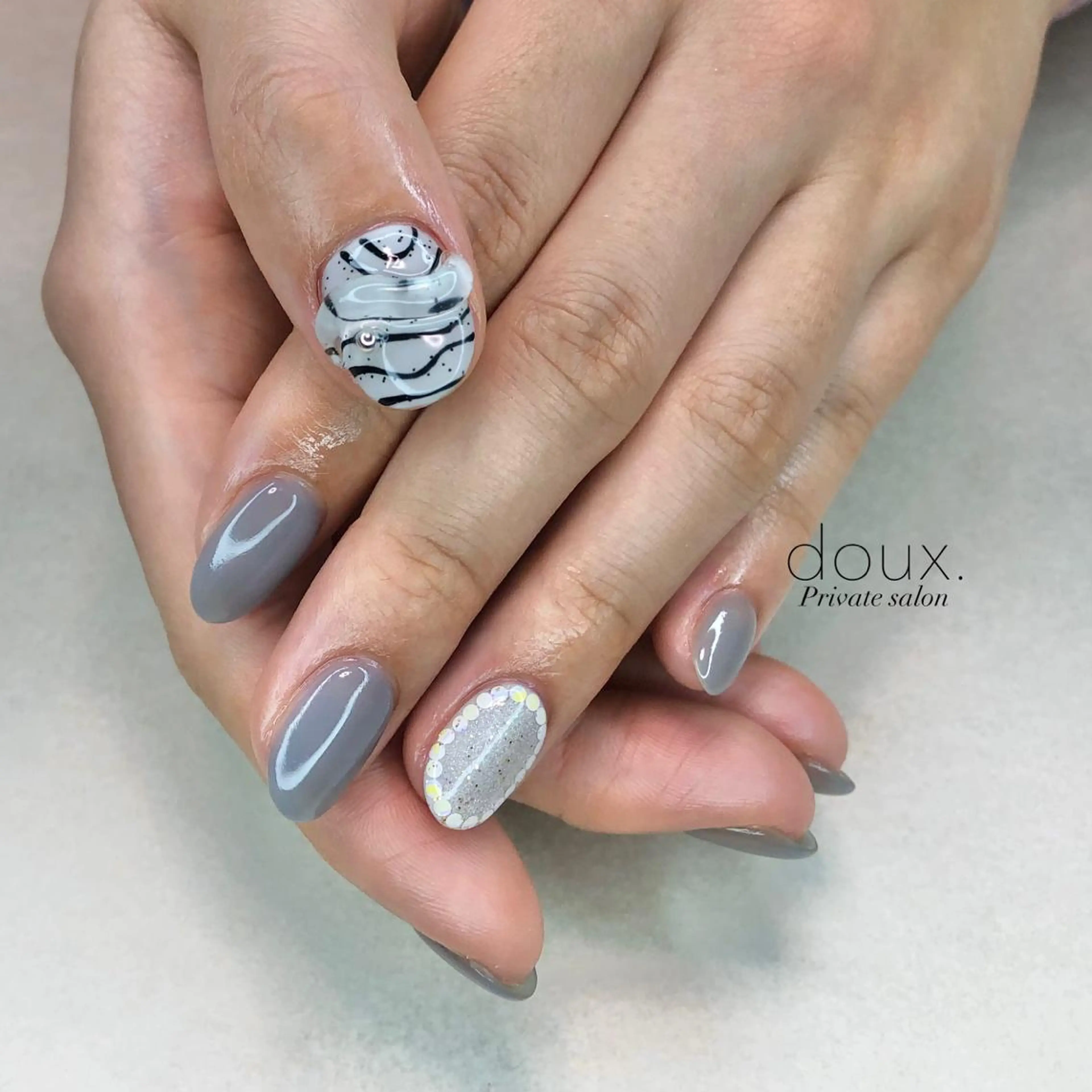 ネイル ニュアンスネイル doux. nailのネイルデザイン