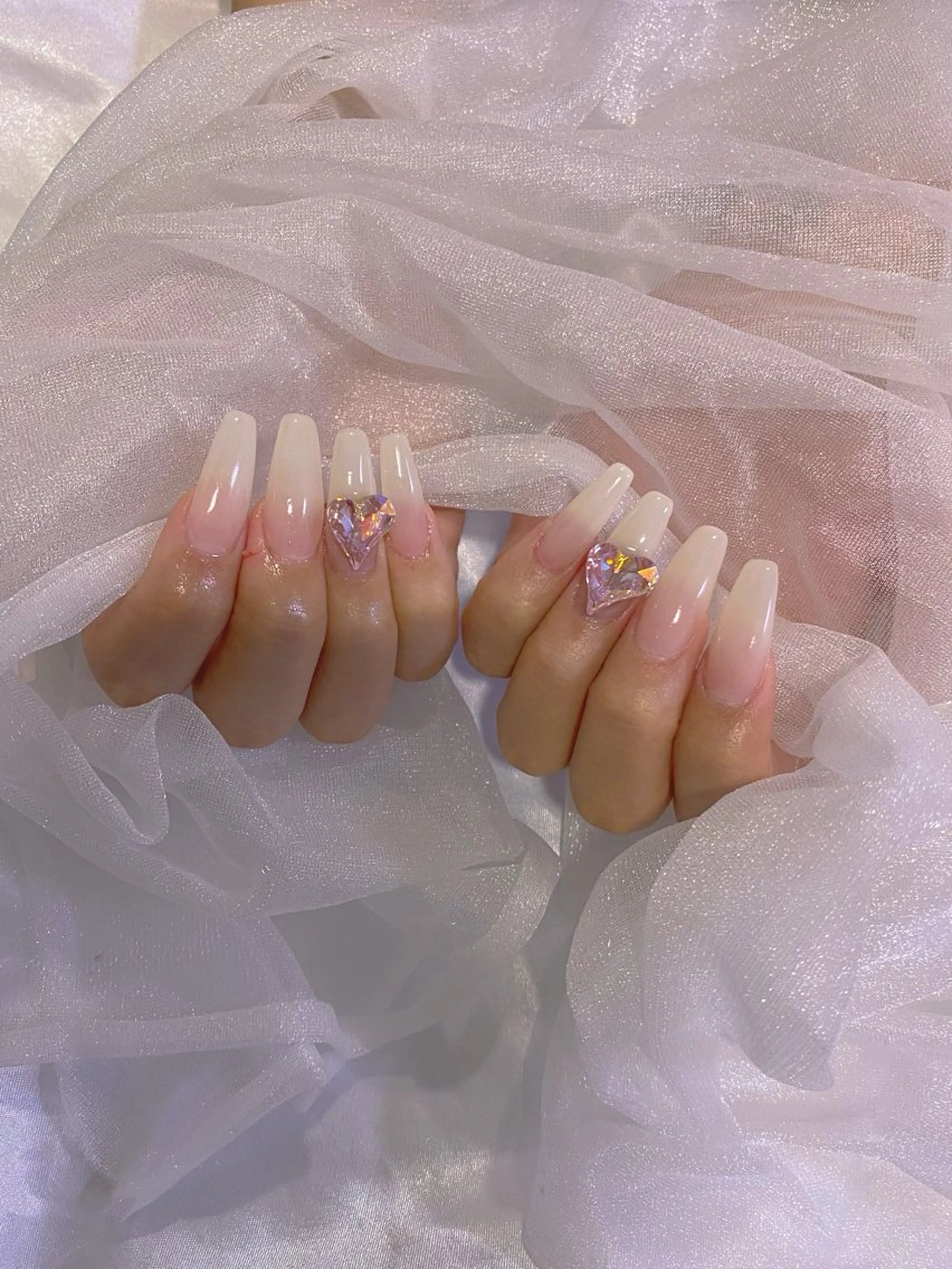 ネイル shareplus honmachi所属・Lim nail🤍 Ayaのネイルデザイン