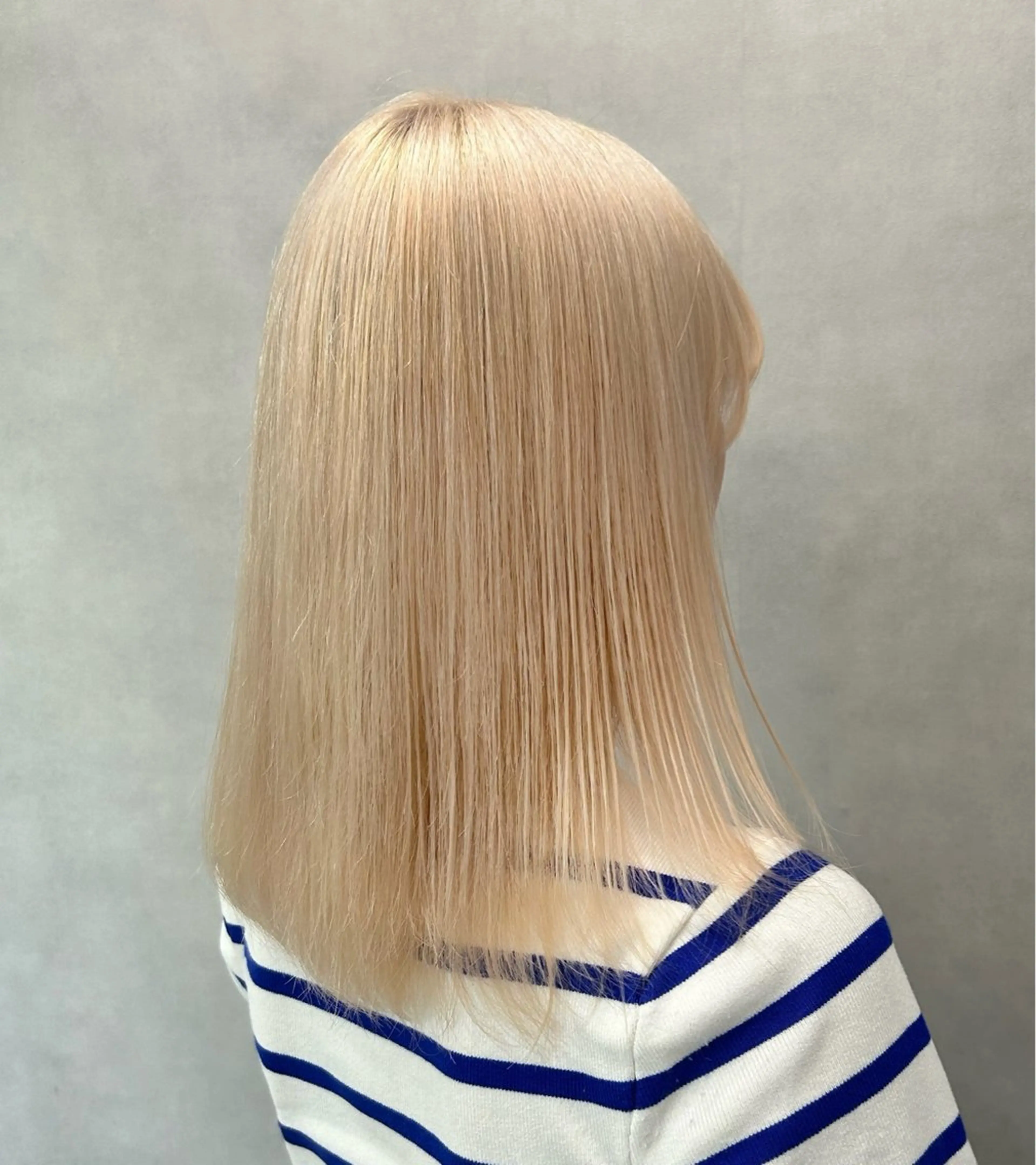 ミディアム ヘアカラー ハイトーン・ボブ 🎀/𝐚𝐨𝐢のヘアスタイル