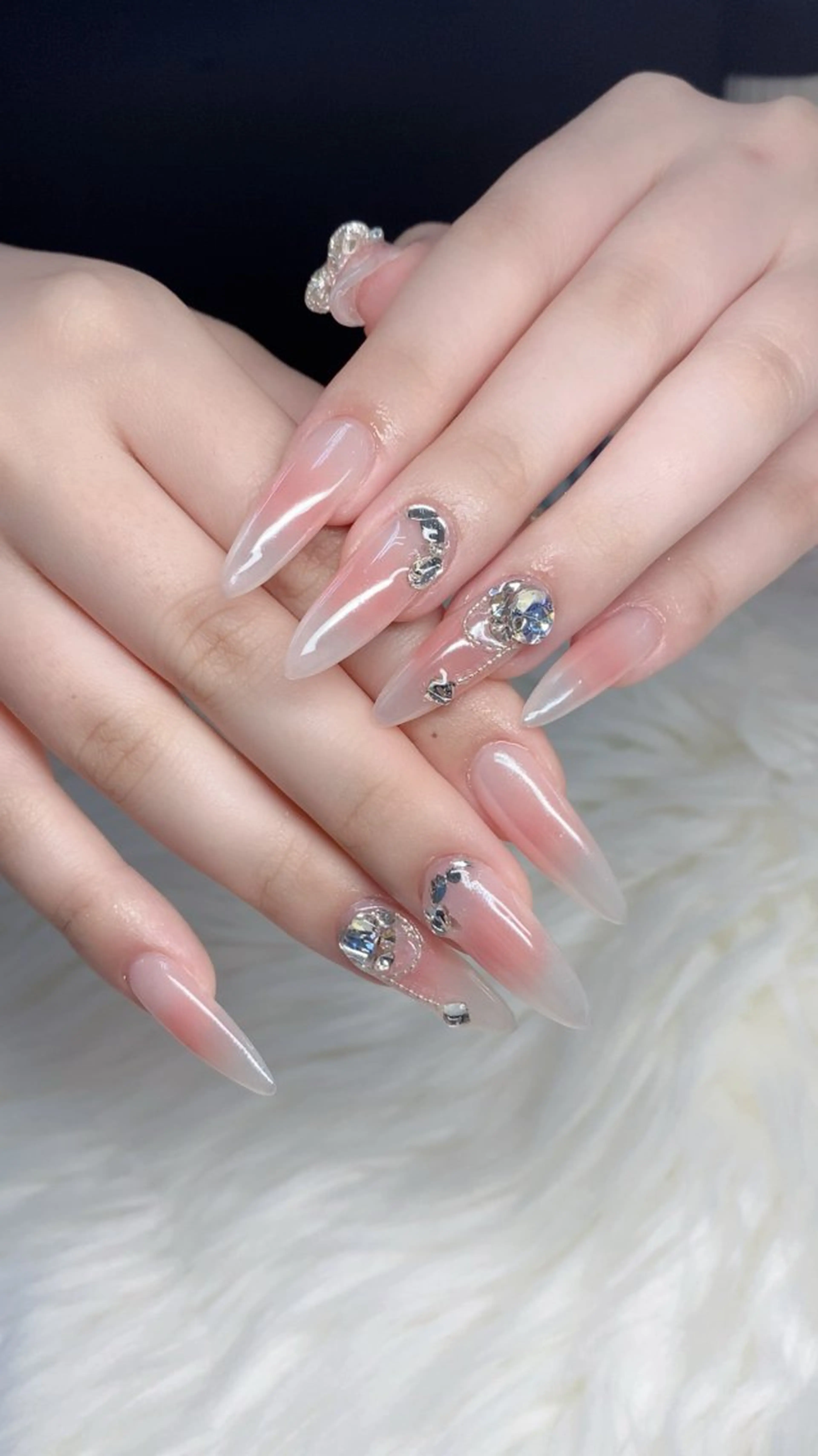 ネイル べっ甲ネイル チークネイル フラッシュネイル フレンチネイル グラデーション ReiNails所属・Nguyen thi Linhのネイルデザイン