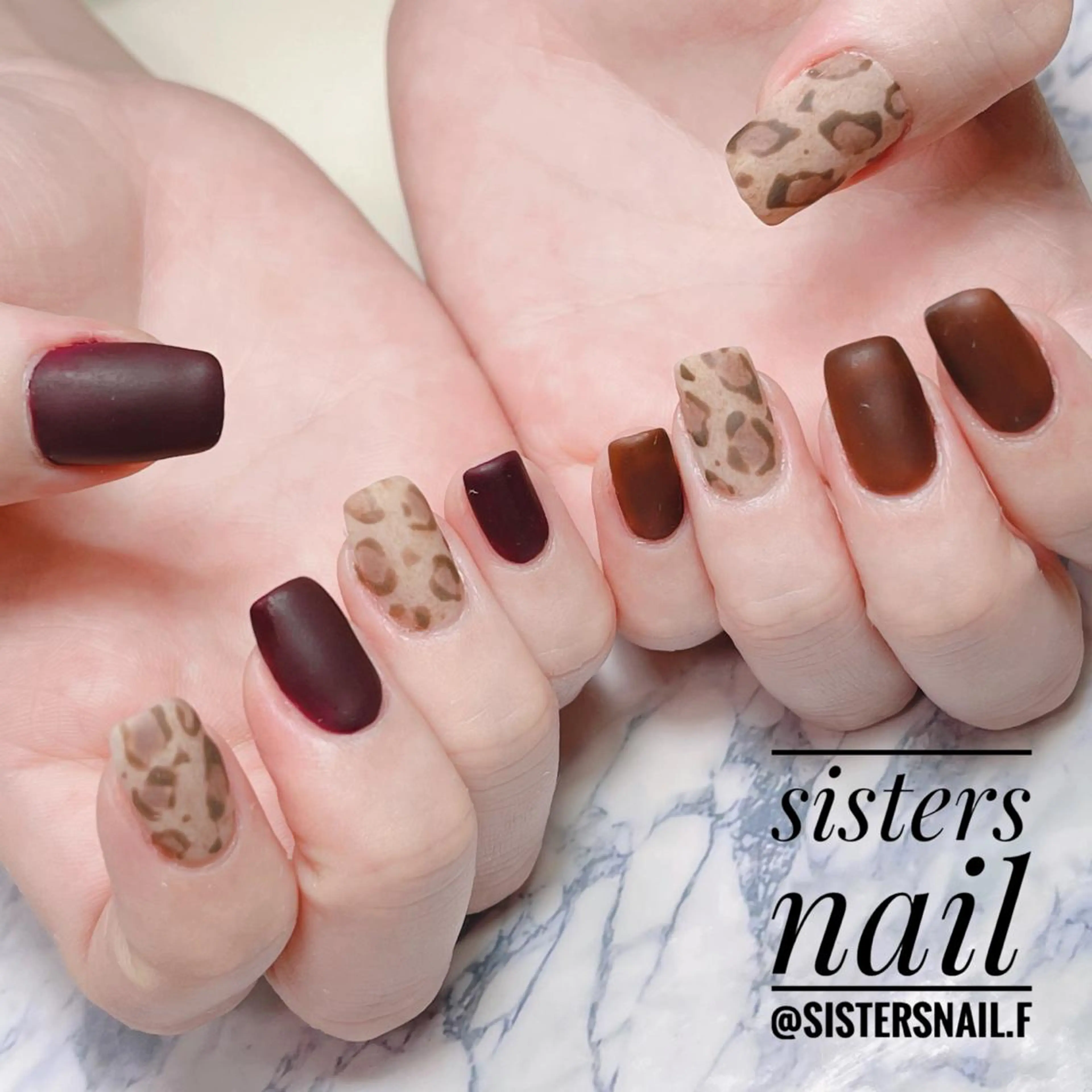 ネイル アニマル柄 アートネイル ボルドー ブラウン マットネイル sisters nail.fのネイルデザイン