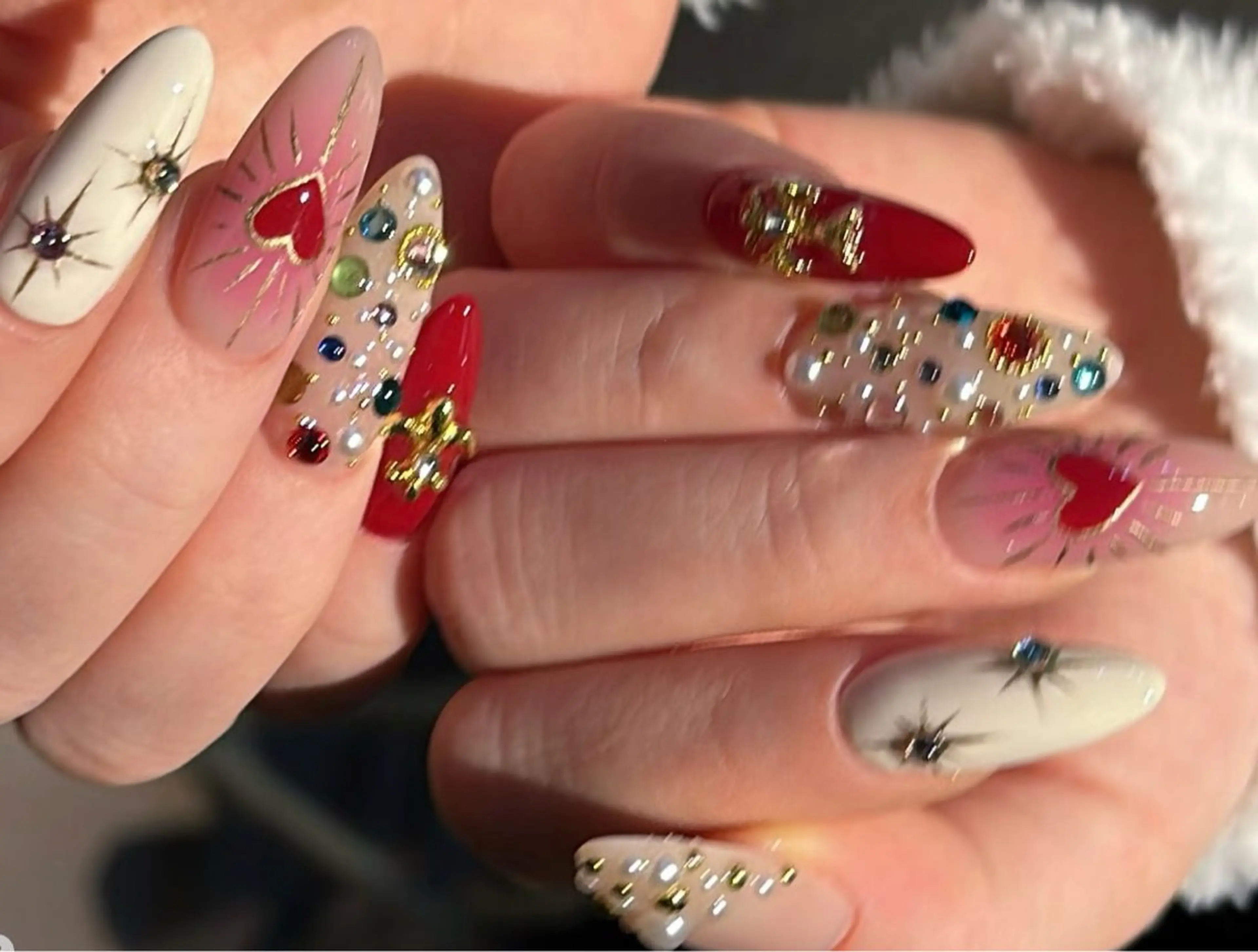 ネイル アートネイル オーロラネイル クリアネイル 長さ出し フレンチネイル ハンドネイル ハンドケア More Glam渋谷店のネイルデザイン