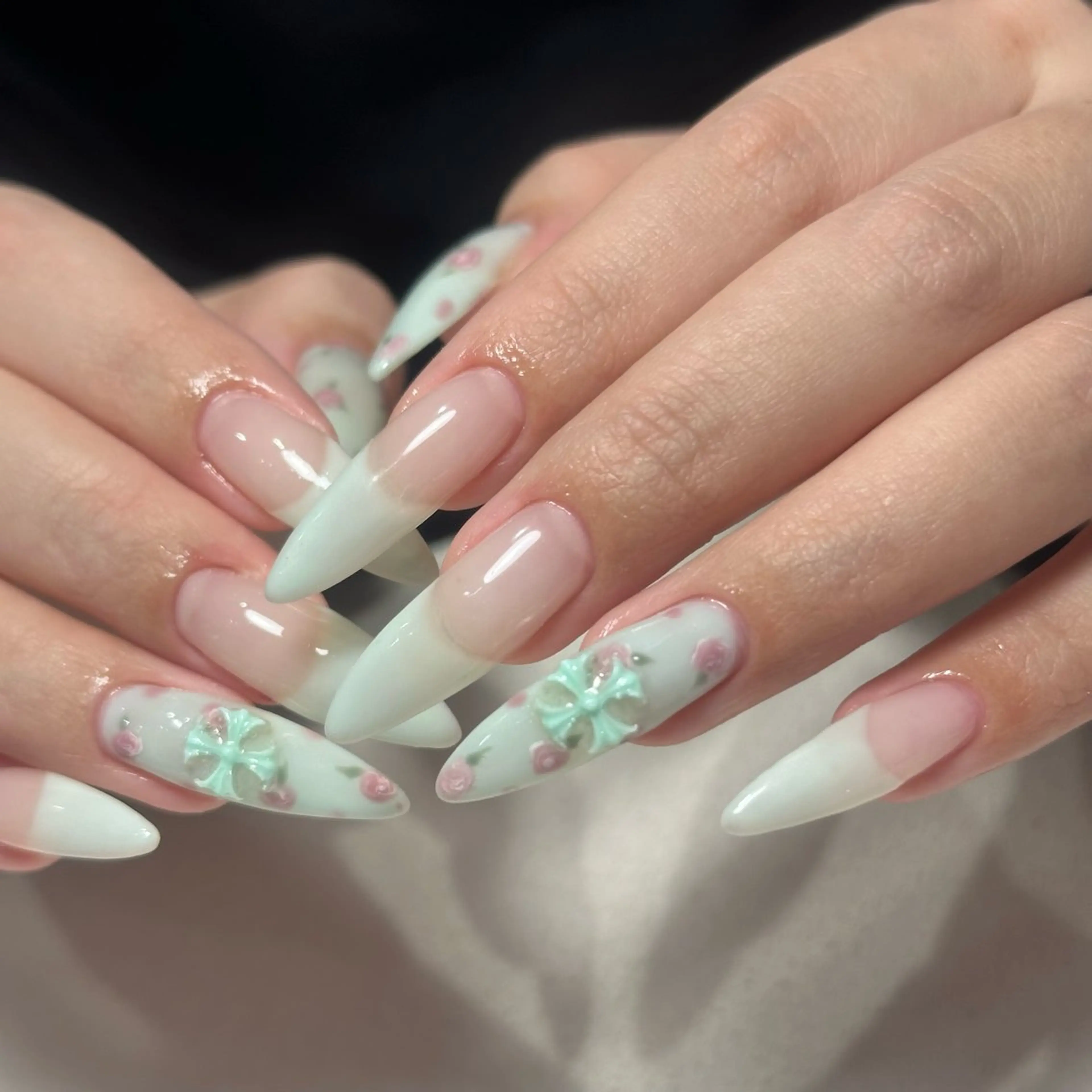 ネイル 菅原 葵純のネイルデザイン