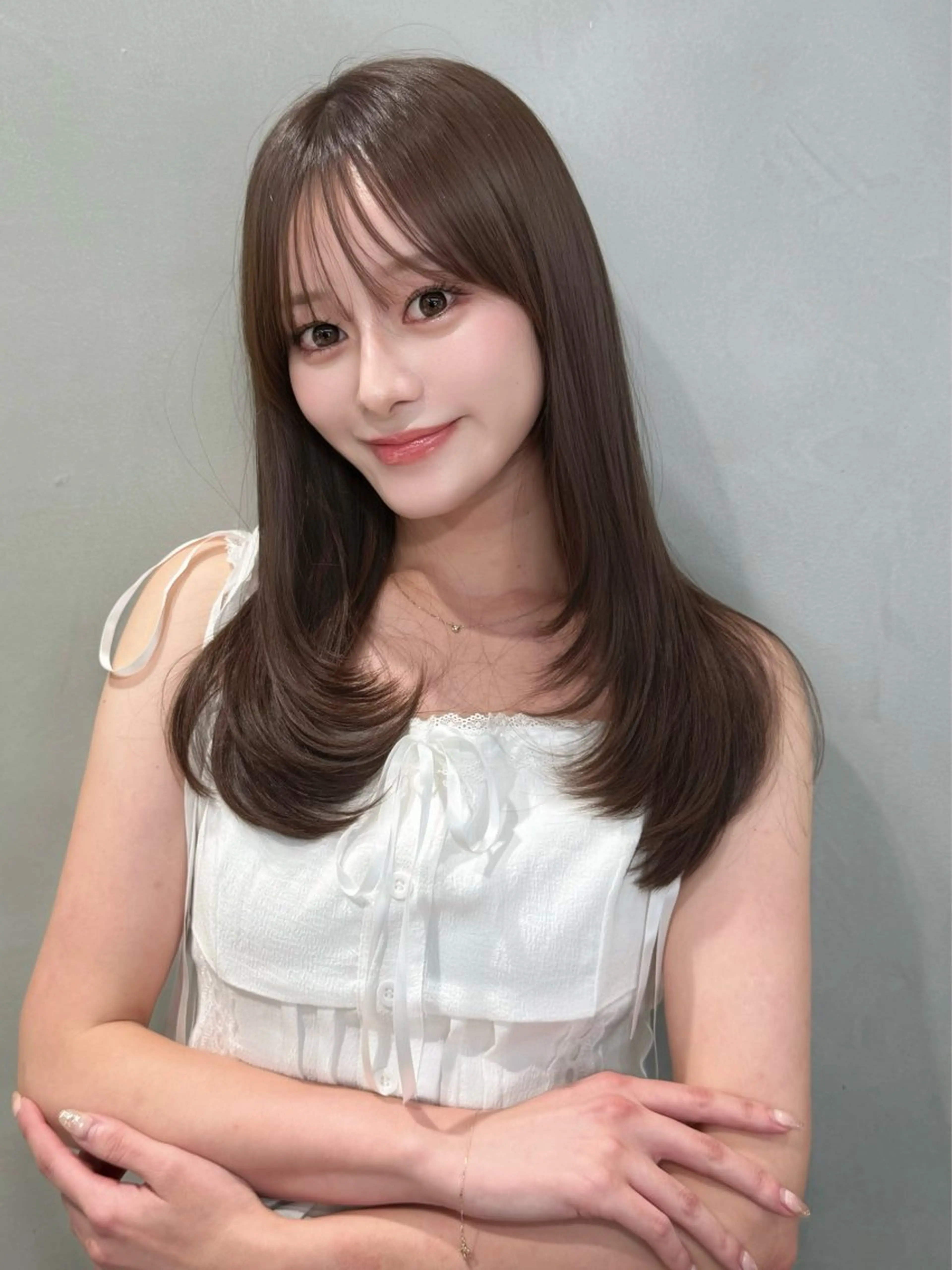 セミロング カラー ブリーチ ダブルカラー ブリーチなしカラー 顔まわりレイヤー 髪質改善 カット ヘアカラー トリートメント 大宮レイヤーカット ハッシュ　柏崎颯刀のヘアスタイル