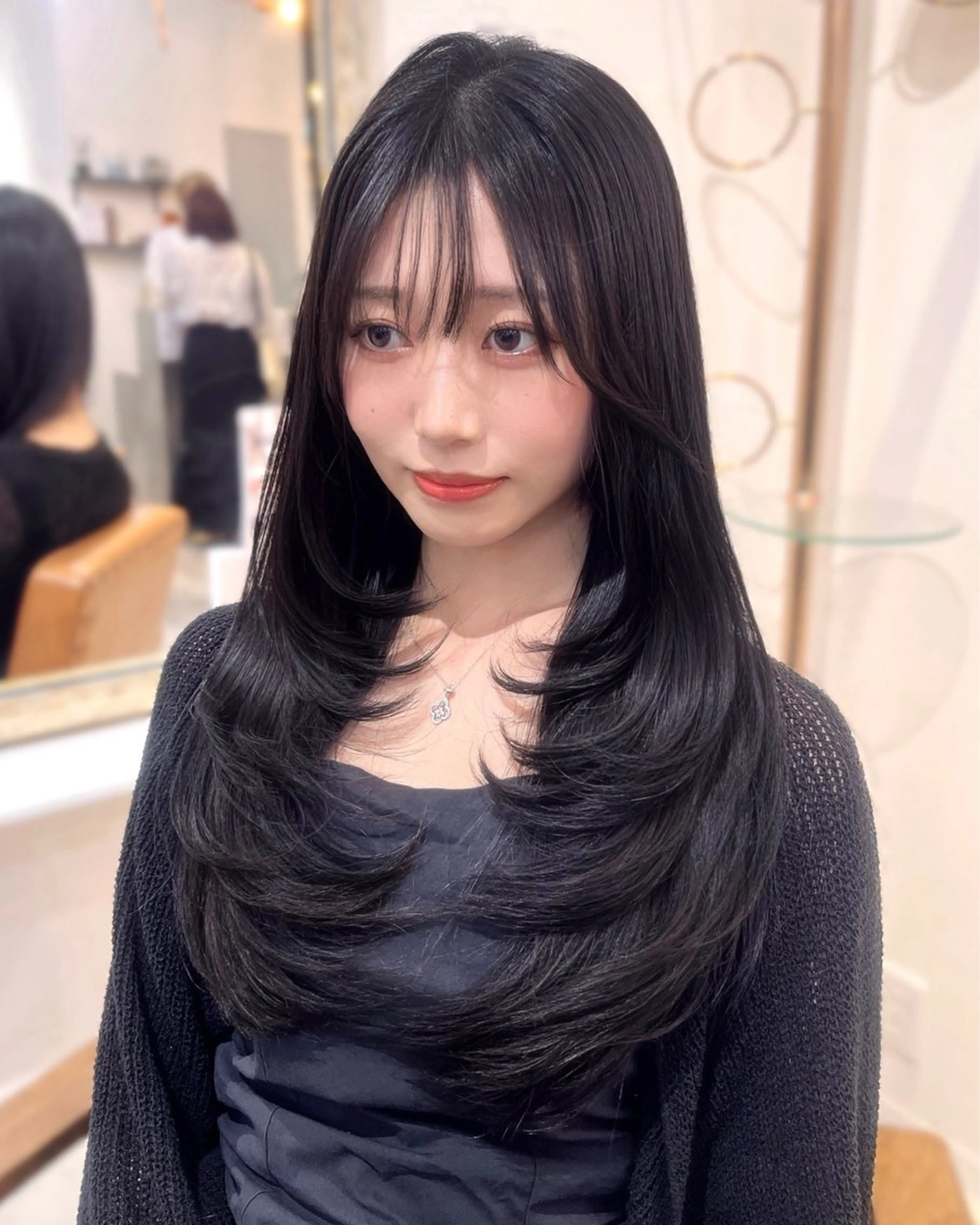 ロング レイヤーカット カット ヘアカラー トレンド韓国モテヘア Natsuki🌛のヘアスタイル