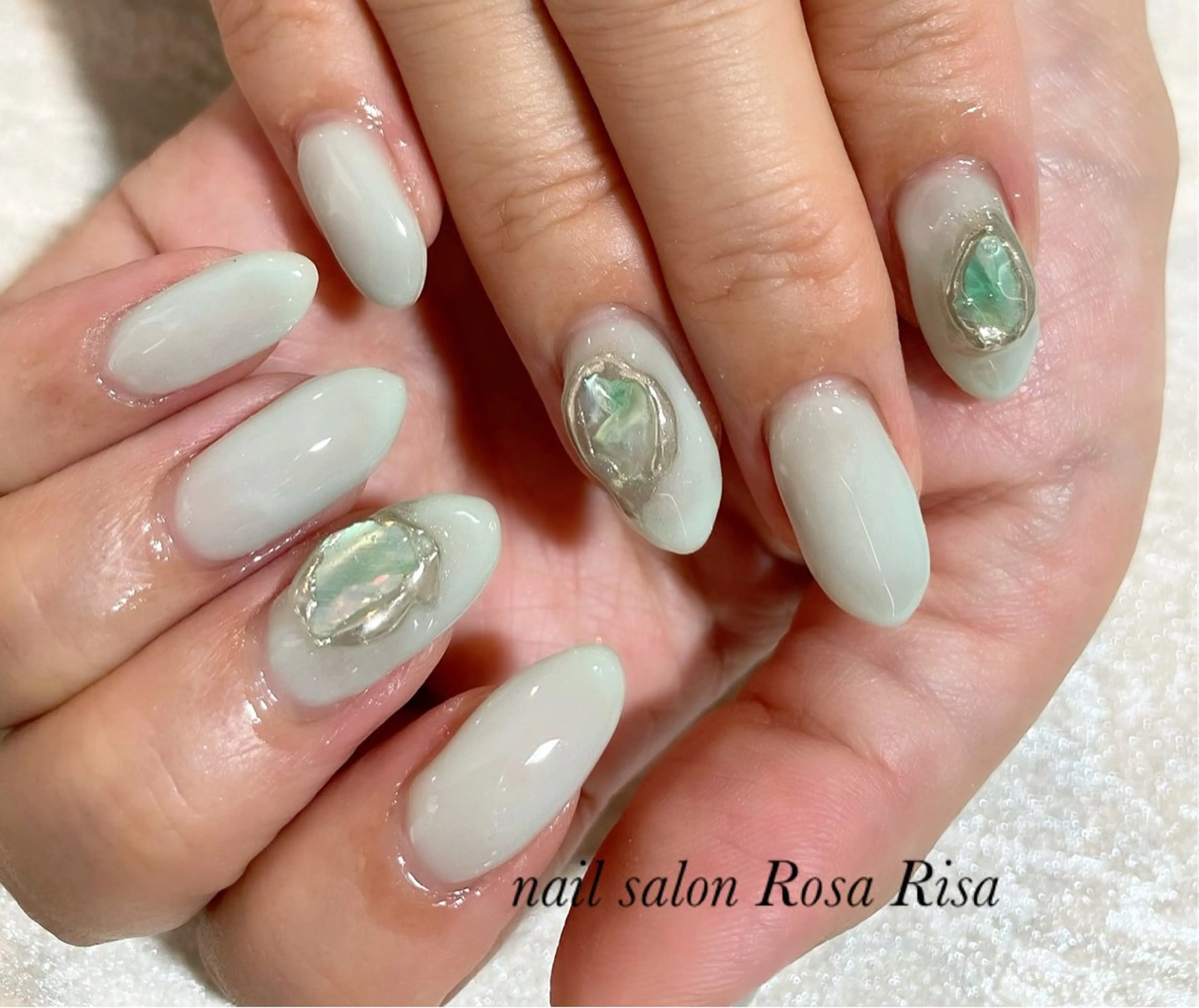 ネイル ネイルスタジオ シェイクユアハンズのネイルデザイン