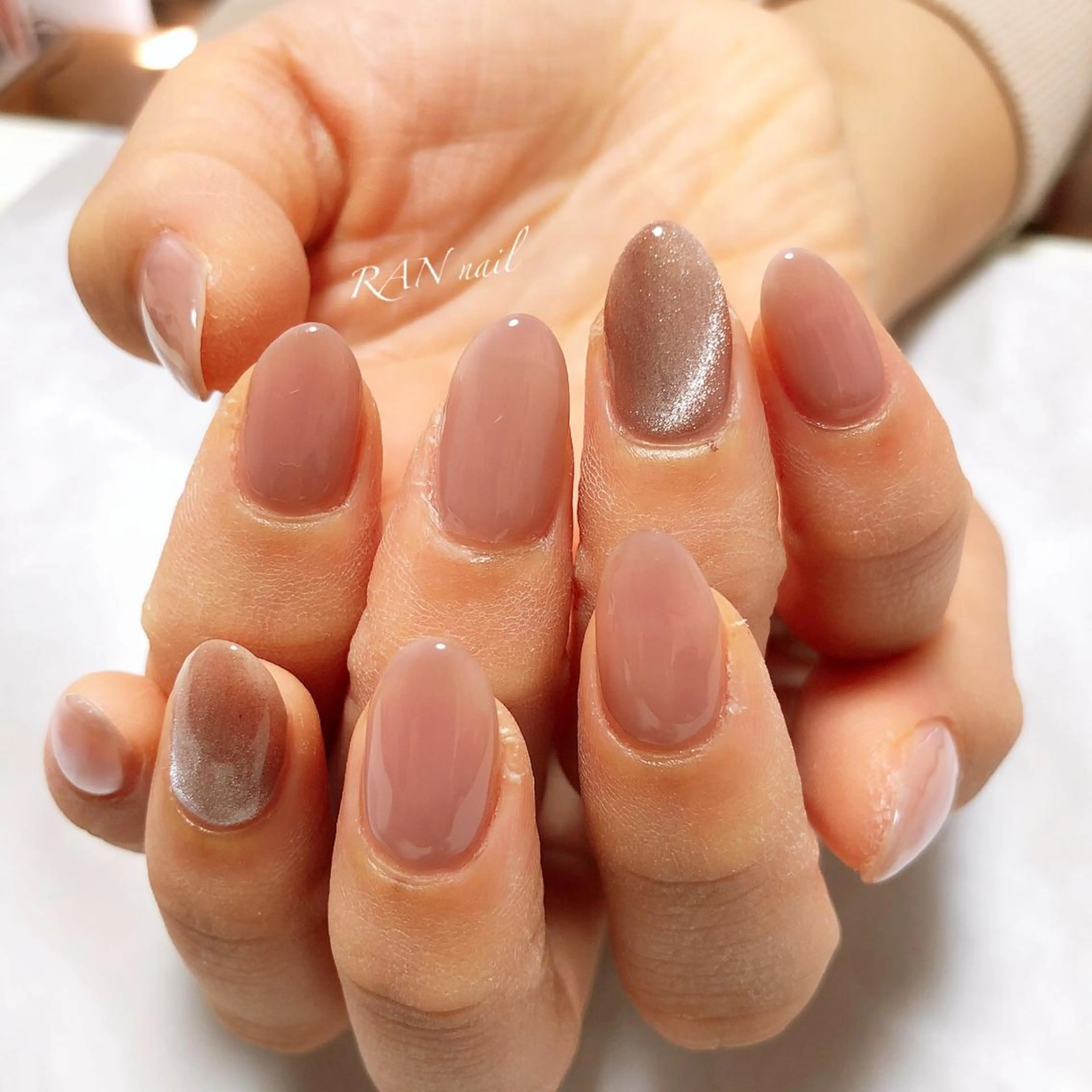 ネイル フットネイル キラキラネイル オフィスネイル ワンカラーネイル ピンク RAN nailのネイルデザイン