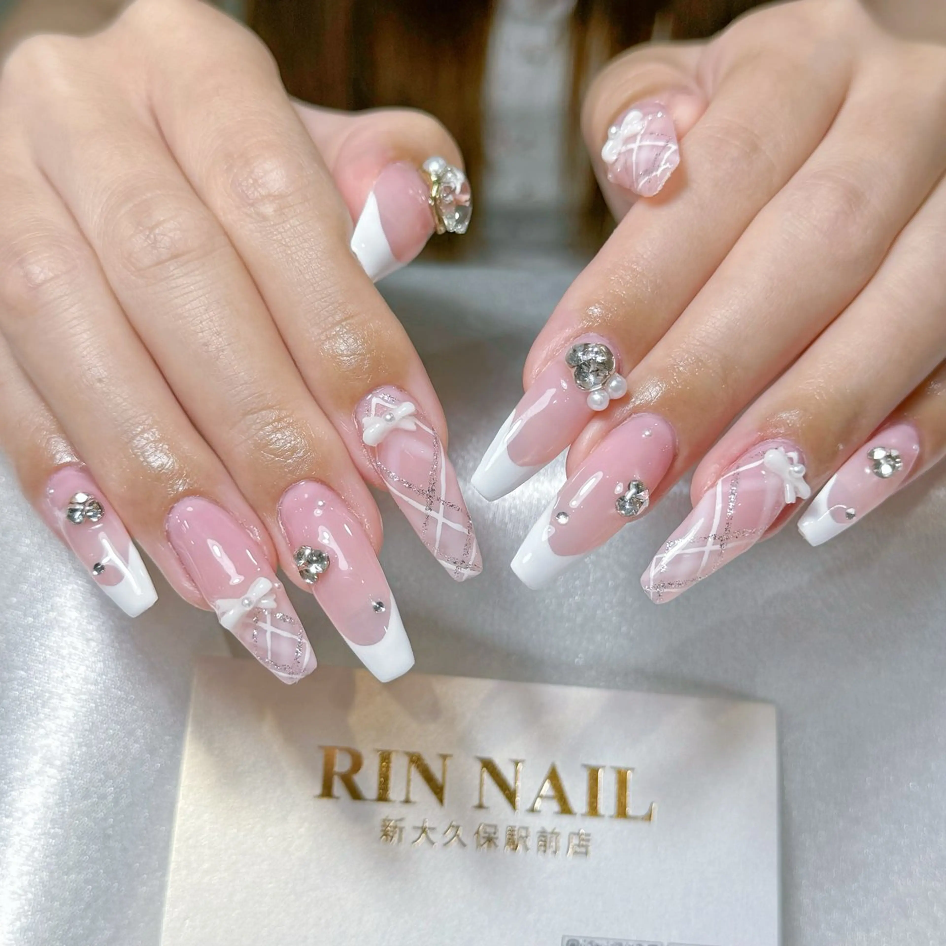 ネイル アートネイル 長さ出し ガーリー 韓国ネイル 持ち込み Rin Nail 新大久保店のネイルデザイン
