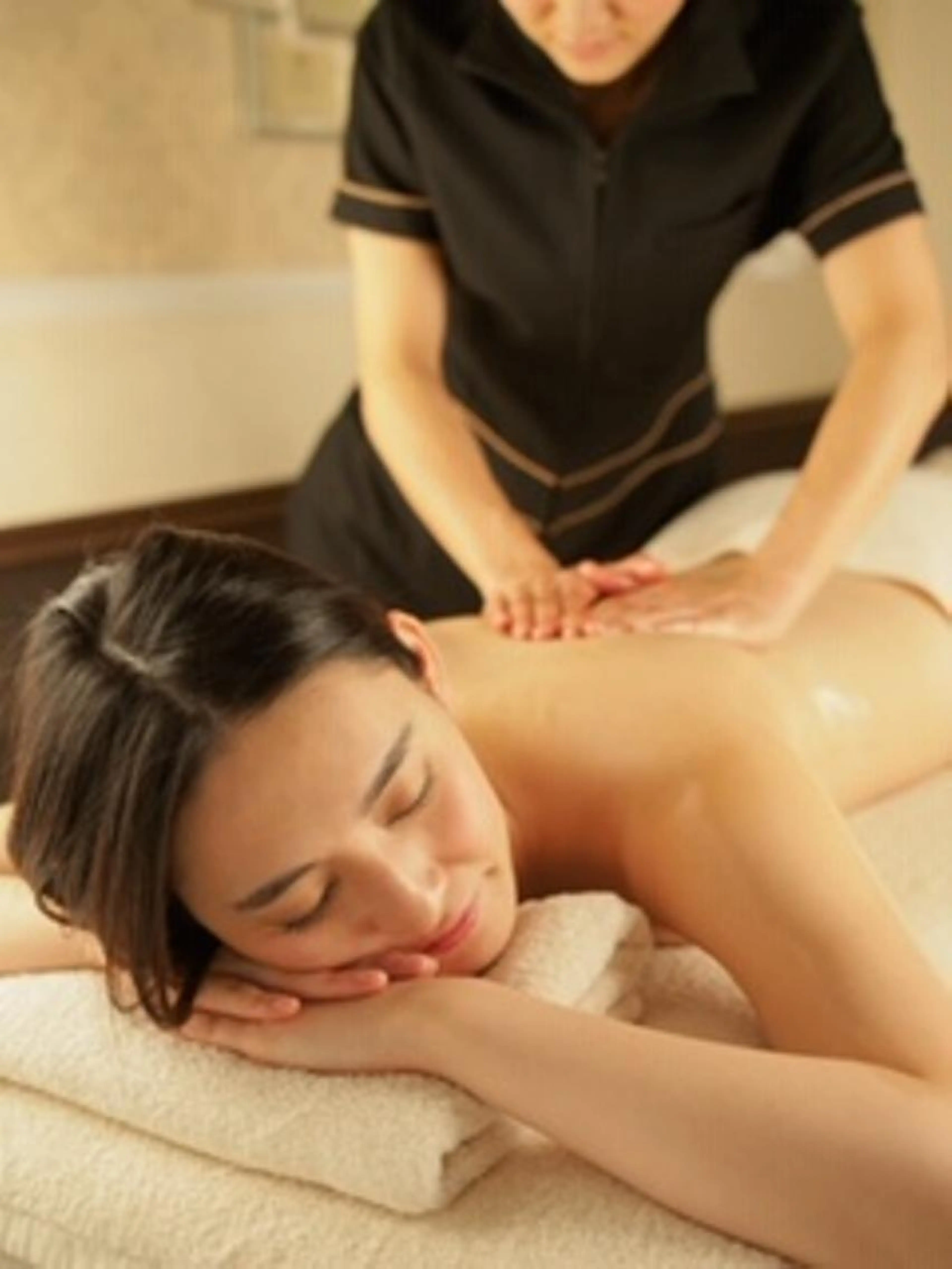 デトックスリンパマッサージ　首肩デコルテマッサージ付　60分の写真