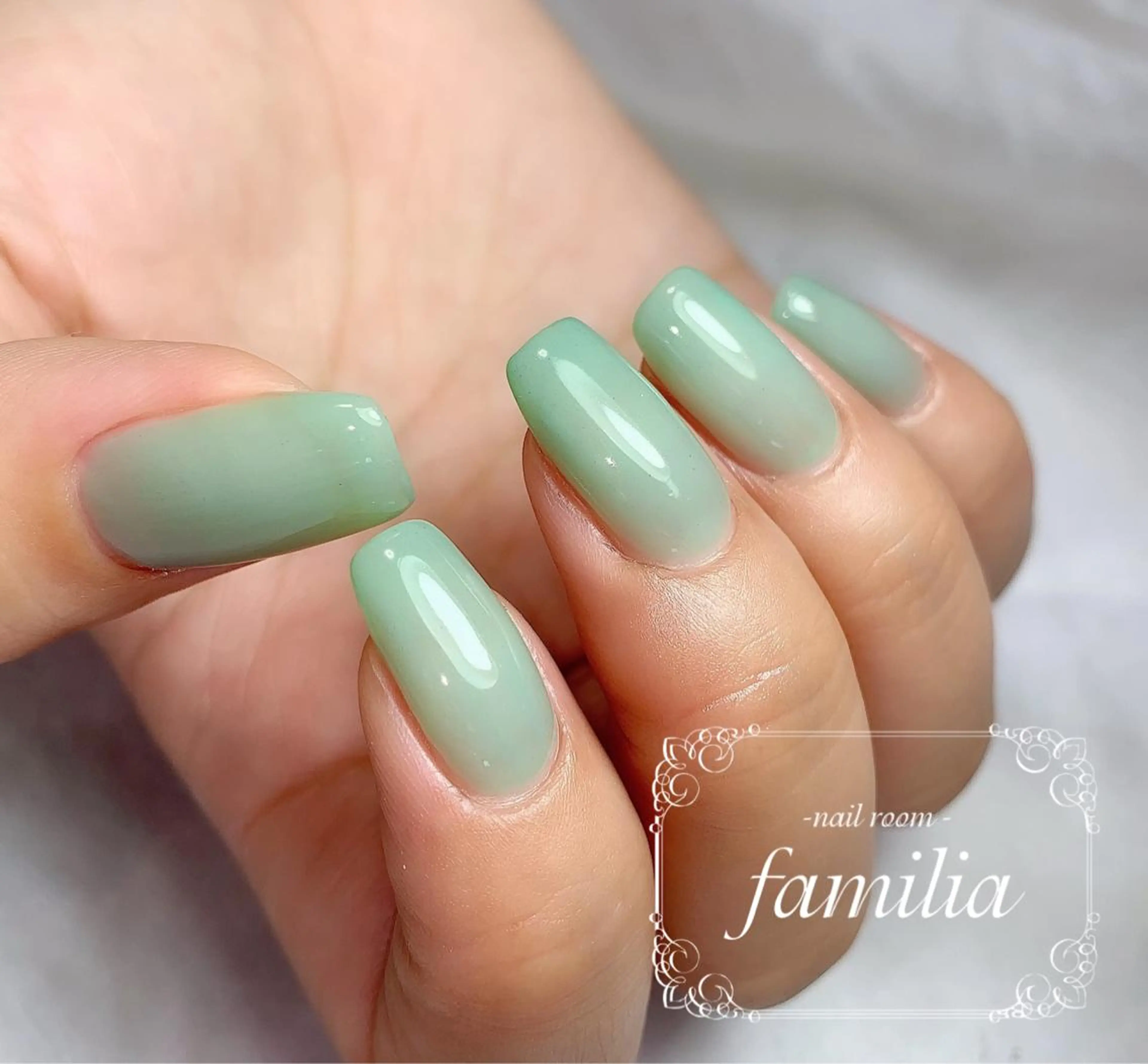 ネイル ハンドネイル -nailroom- familiaのネイルデザイン