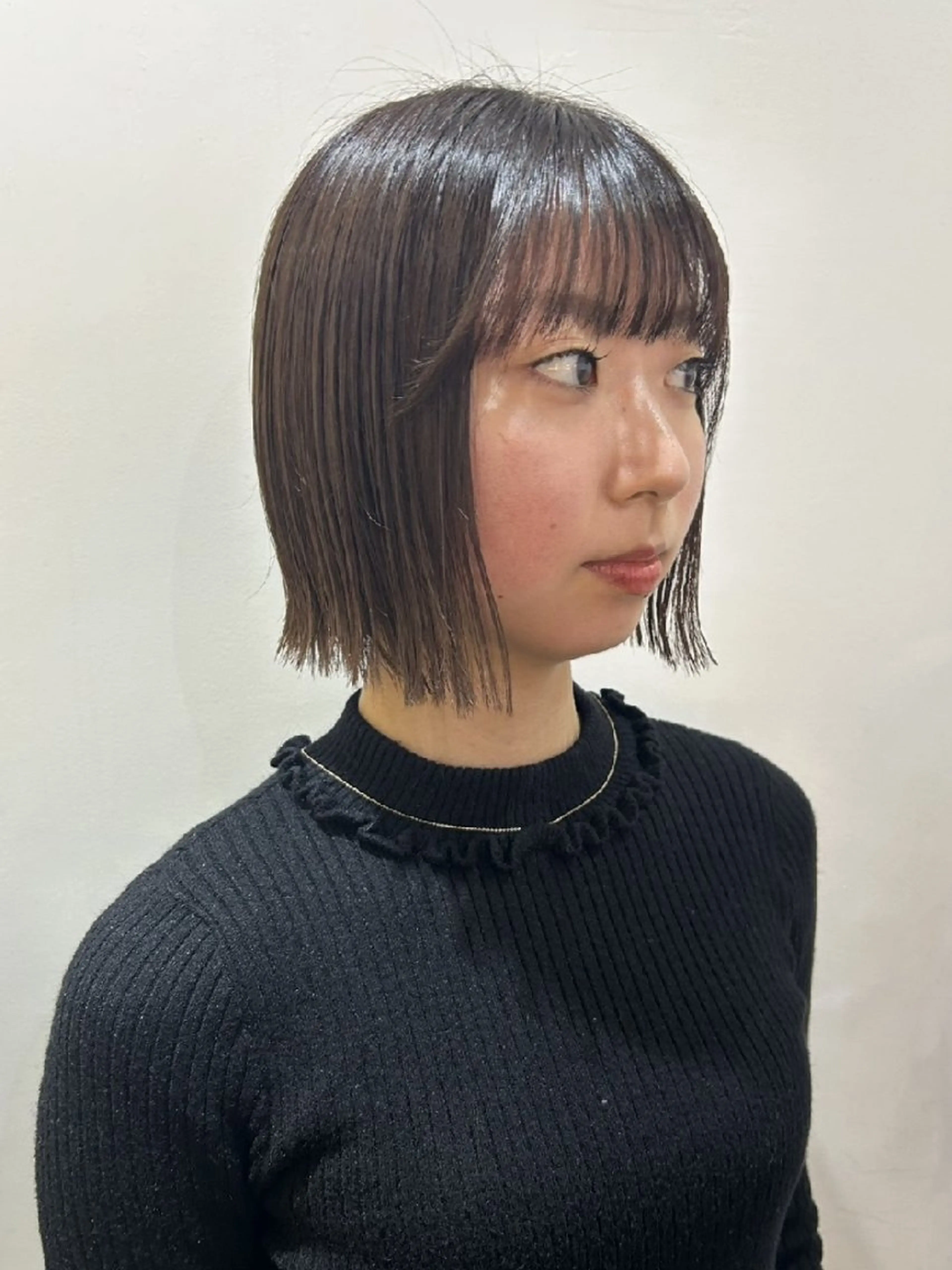 ショート 外ハネヘア カット ヘアカラー トリートメント ボブ人気No,1✨ TAME副店長のヘアスタイル