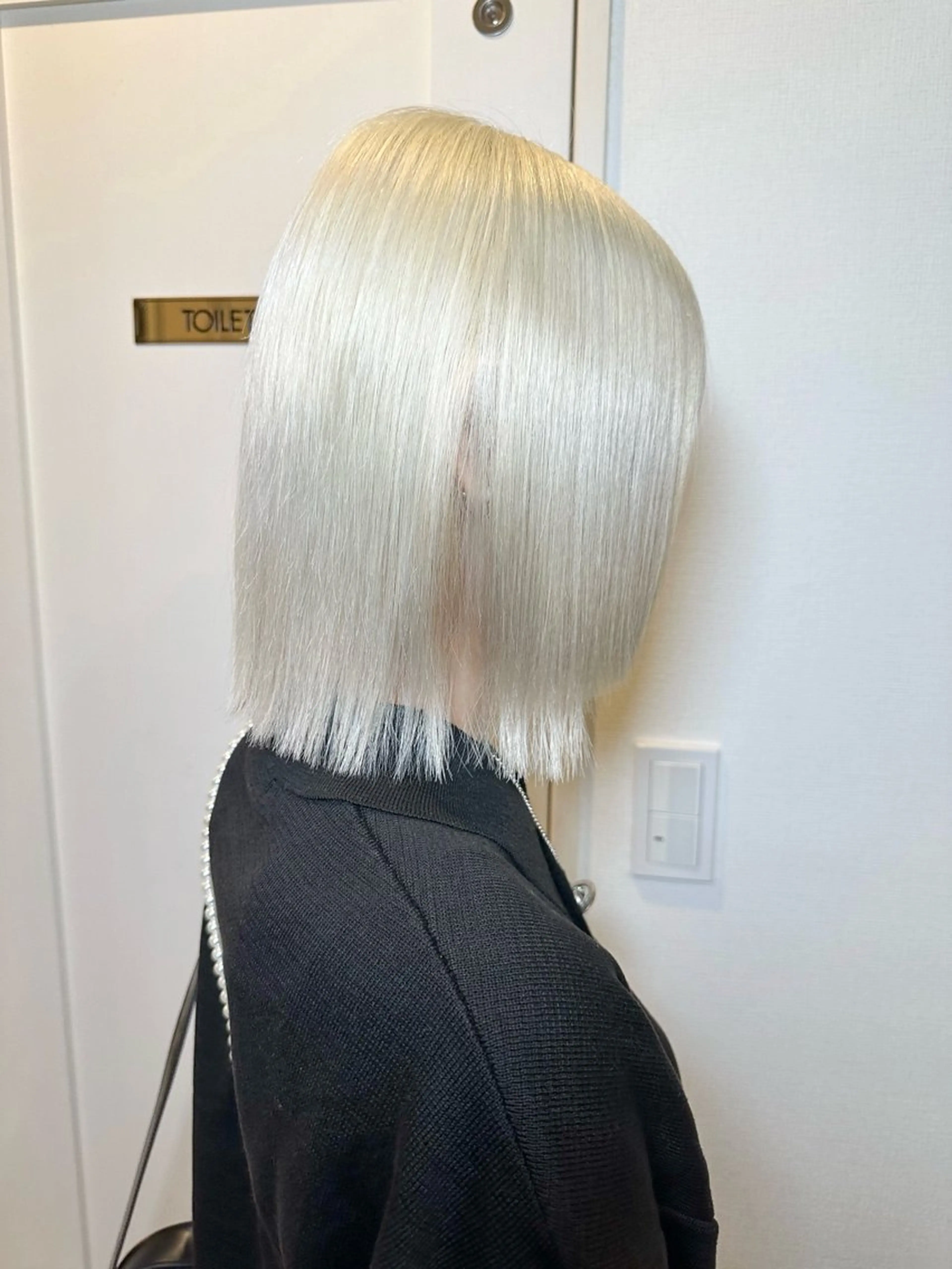 ショート カラー ベージュカラー ブリーチ ホワイトベージュ カット ヘアカラー トリートメント 🍀ケアブリーチ カラー🍀坂井のヘアスタイル