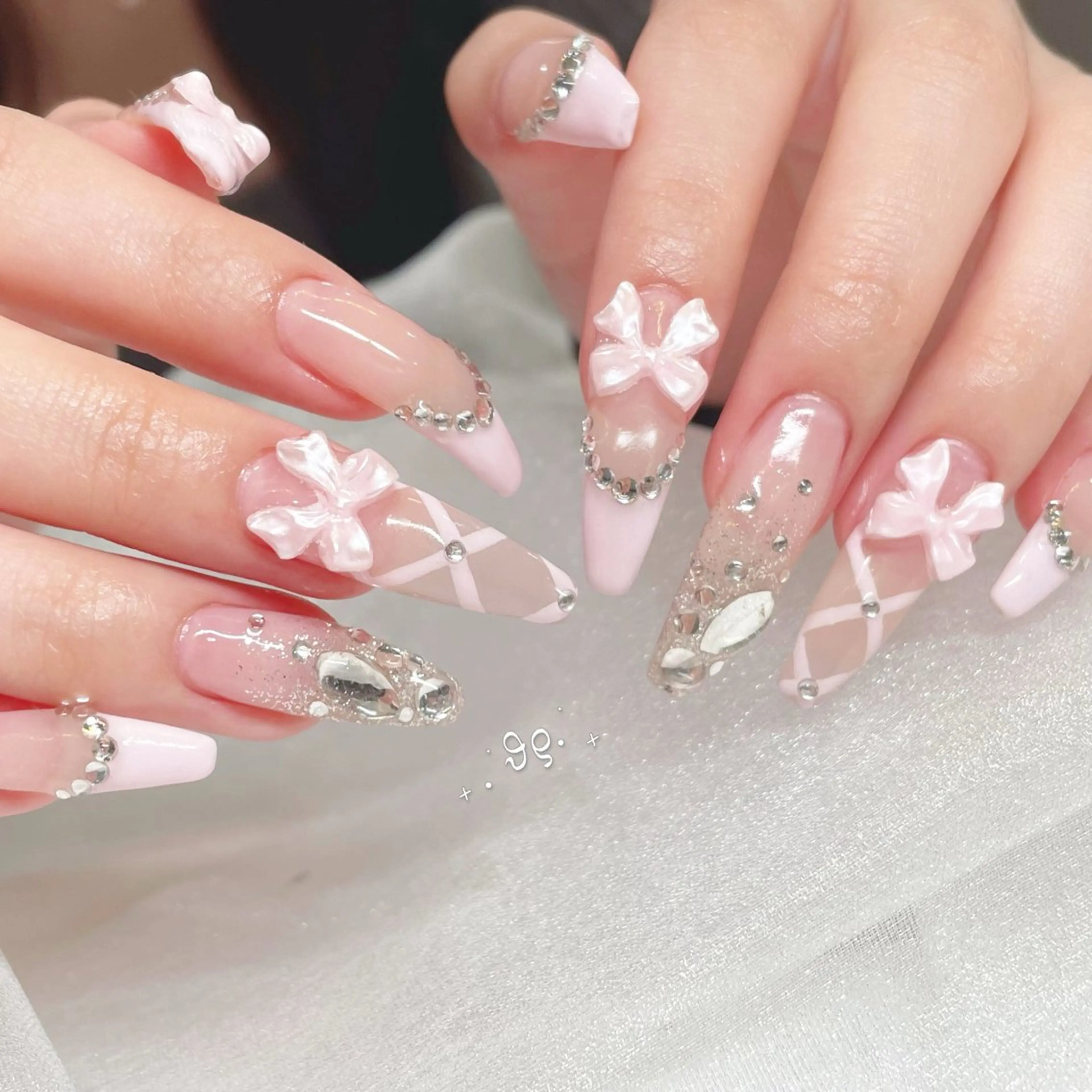 ネイル キラキラネイル リボン ハンドネイル Tsukahara 🌷仙台PARCOのネイルデザイン