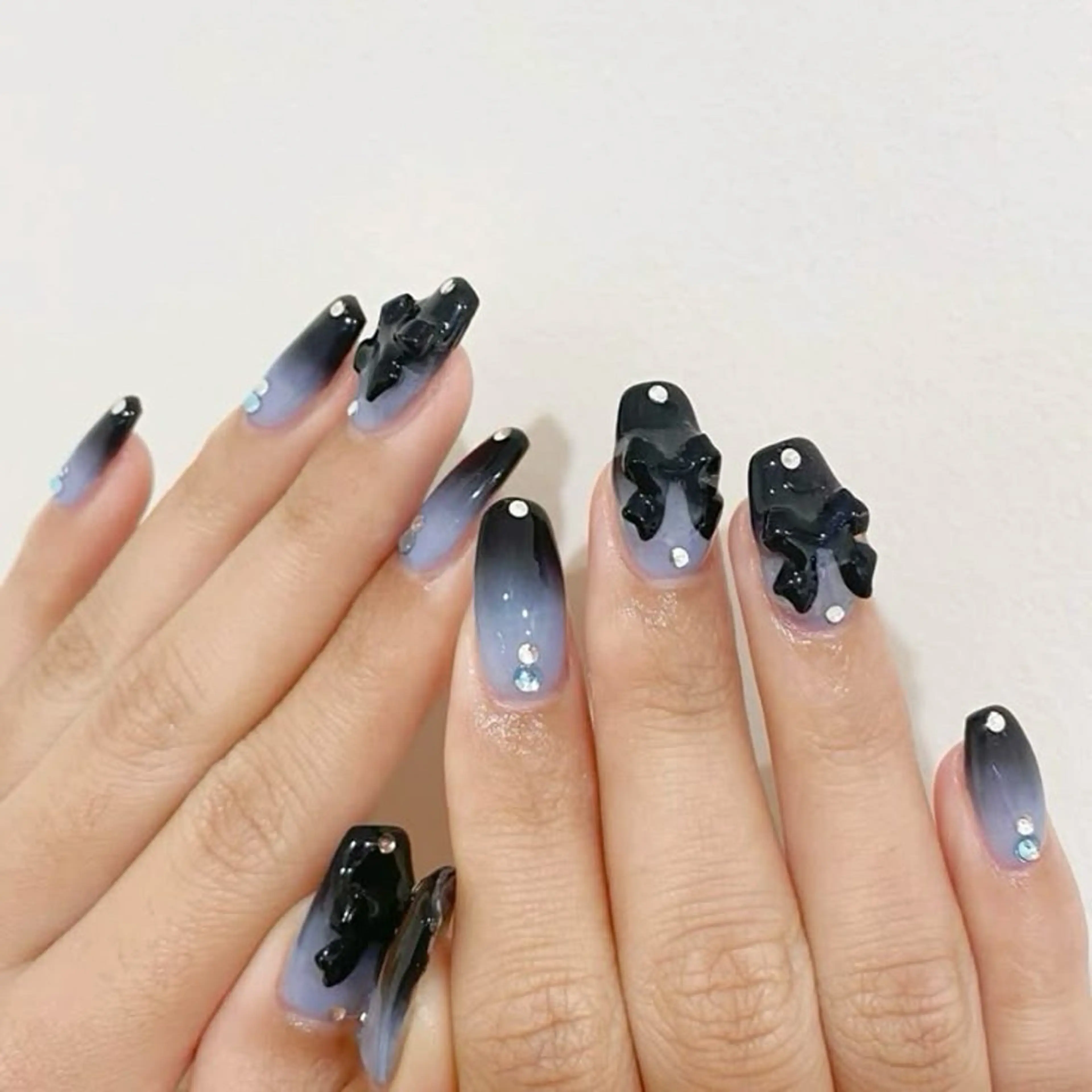 ネイル ワンカラーネイル リボン ハンドネイル 波 なみのネイルデザイン