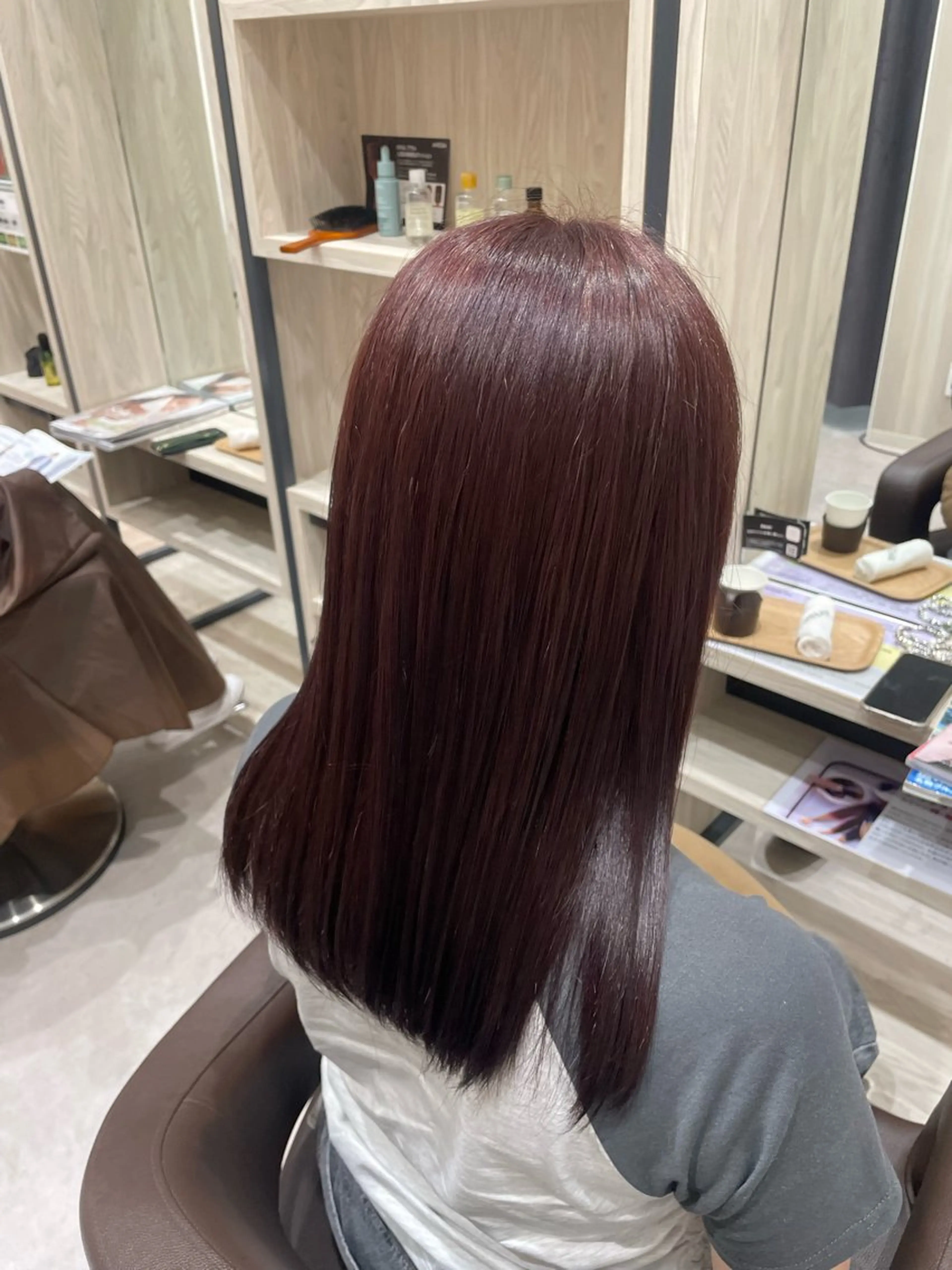 ロング 下村 和香奈のヘアスタイル