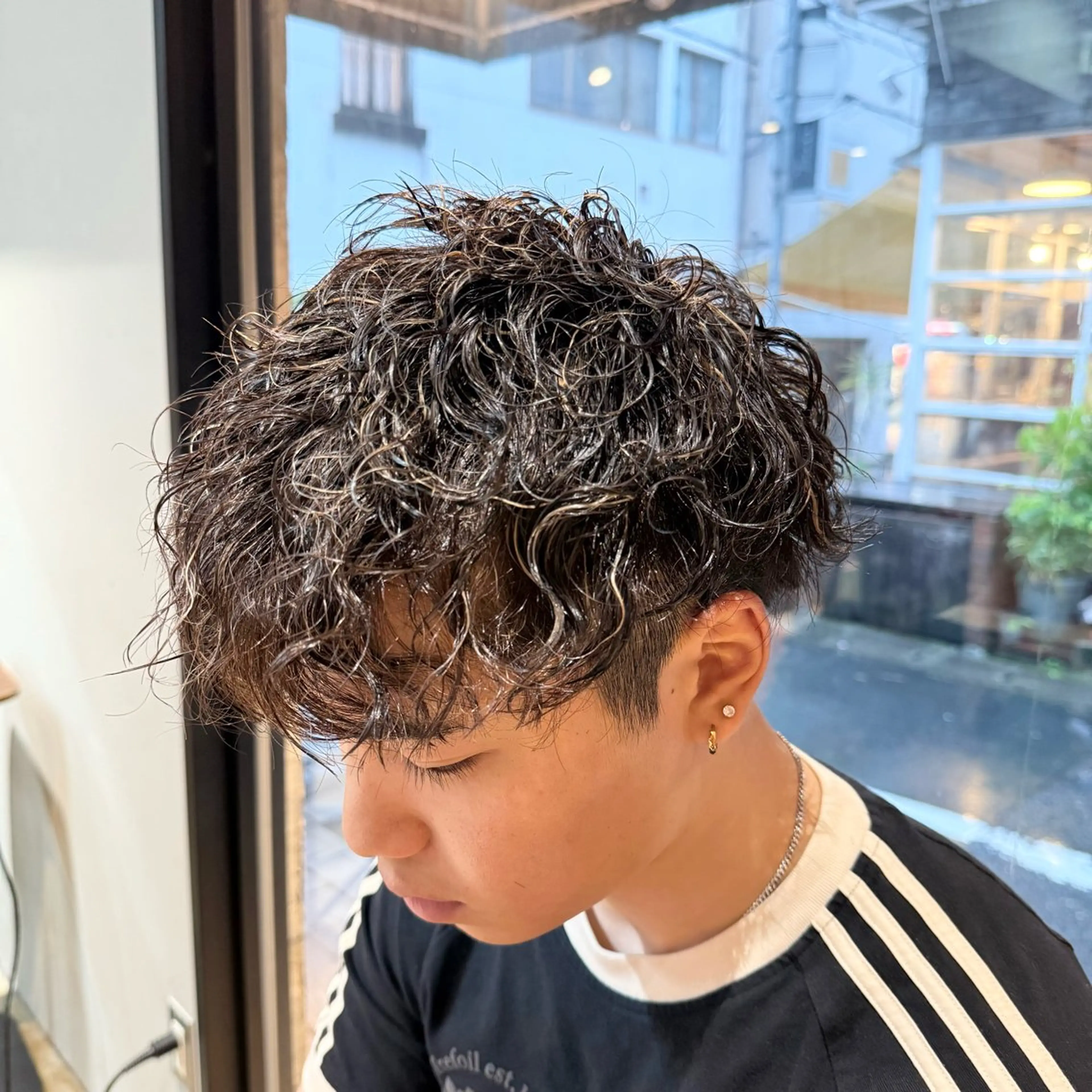 🙆‍♂️3分で終わるスタイリング【メンズカット×デザインパーマ】の写真