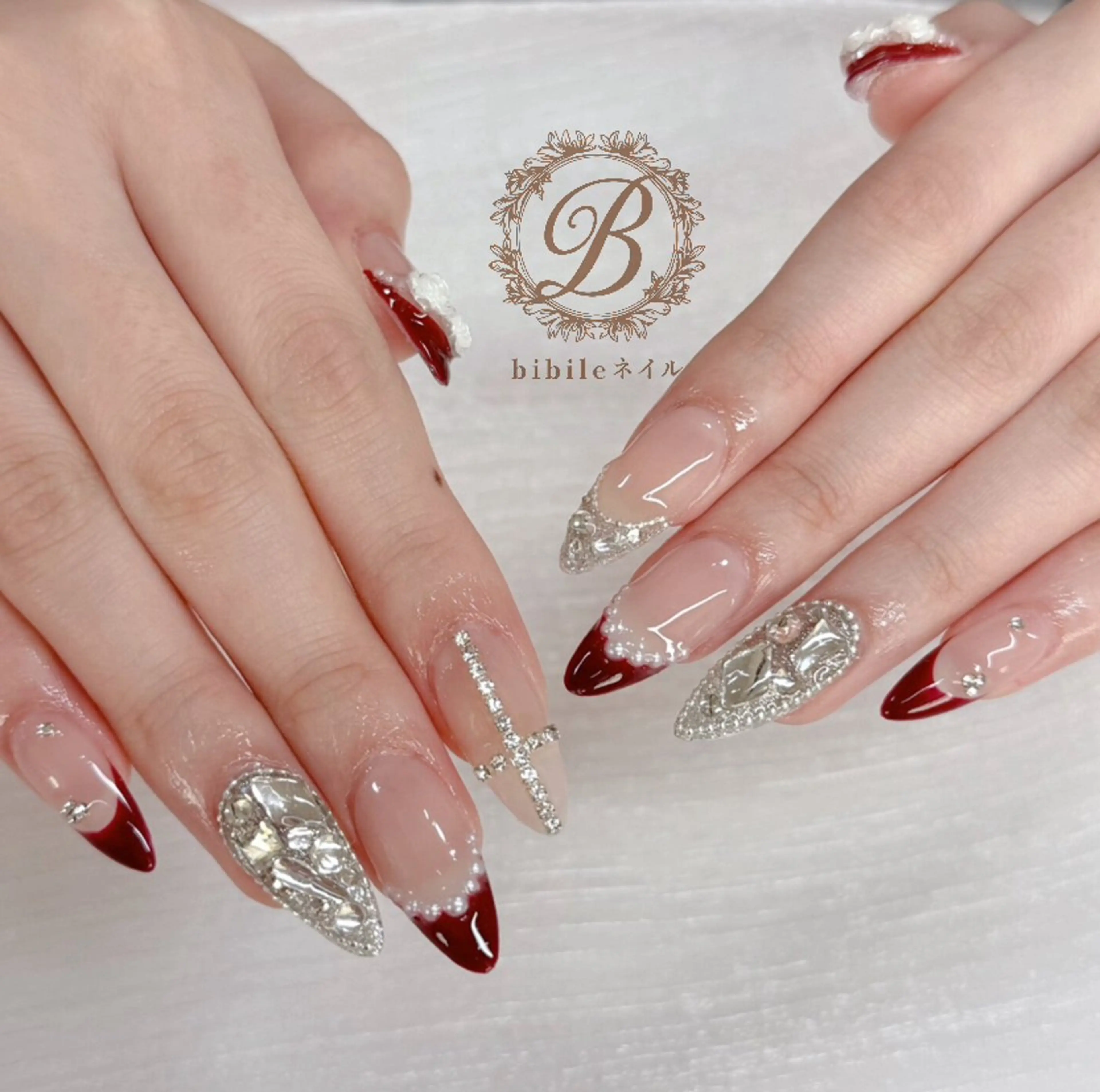 ネイル ハンドネイル 島尻 ユインのネイルデザイン