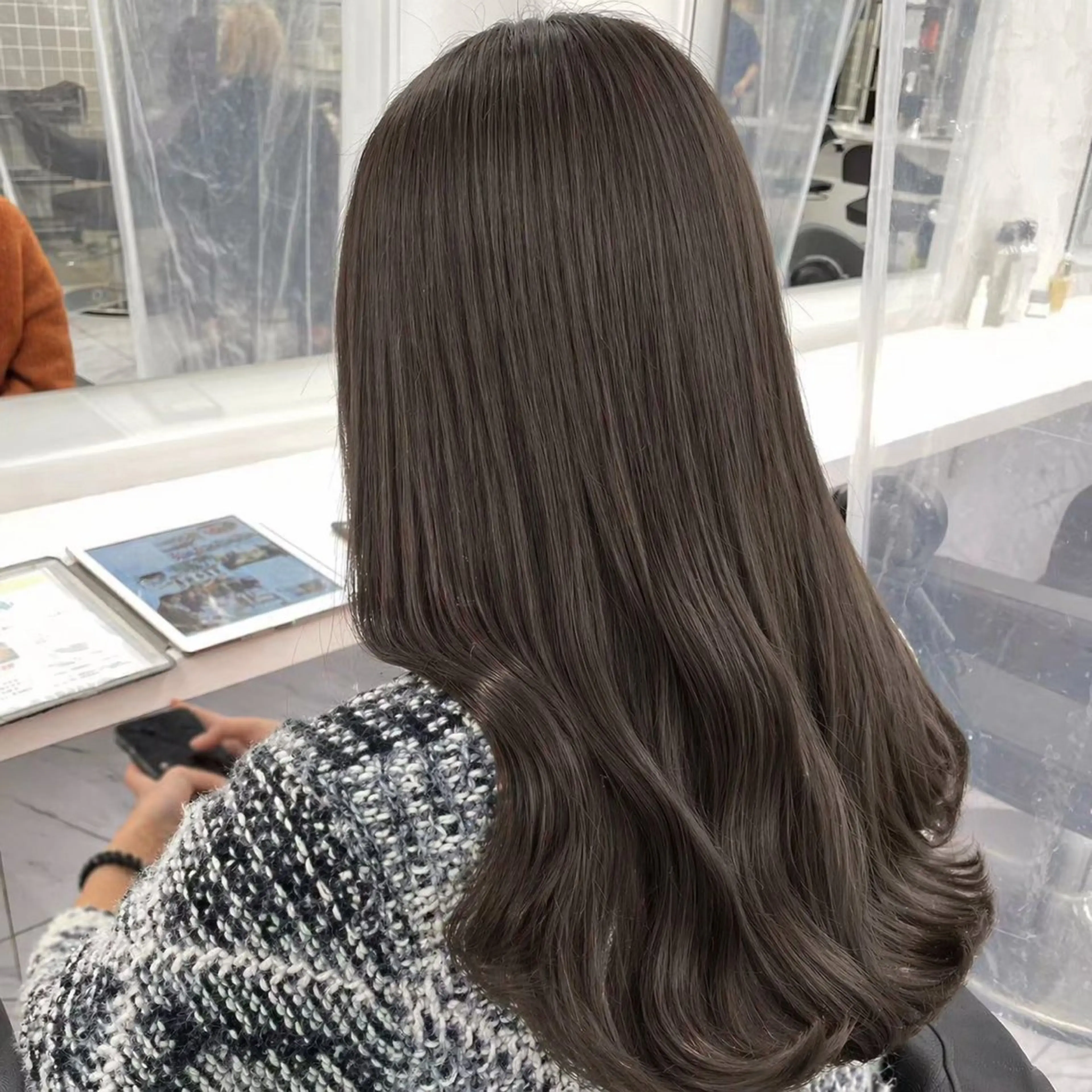 ロング カラー ヘアカラー トリートメント ヘッドスパ y2k✩︎⡱レイヤー ウルフ/オリーブ🍀のヘアスタイル