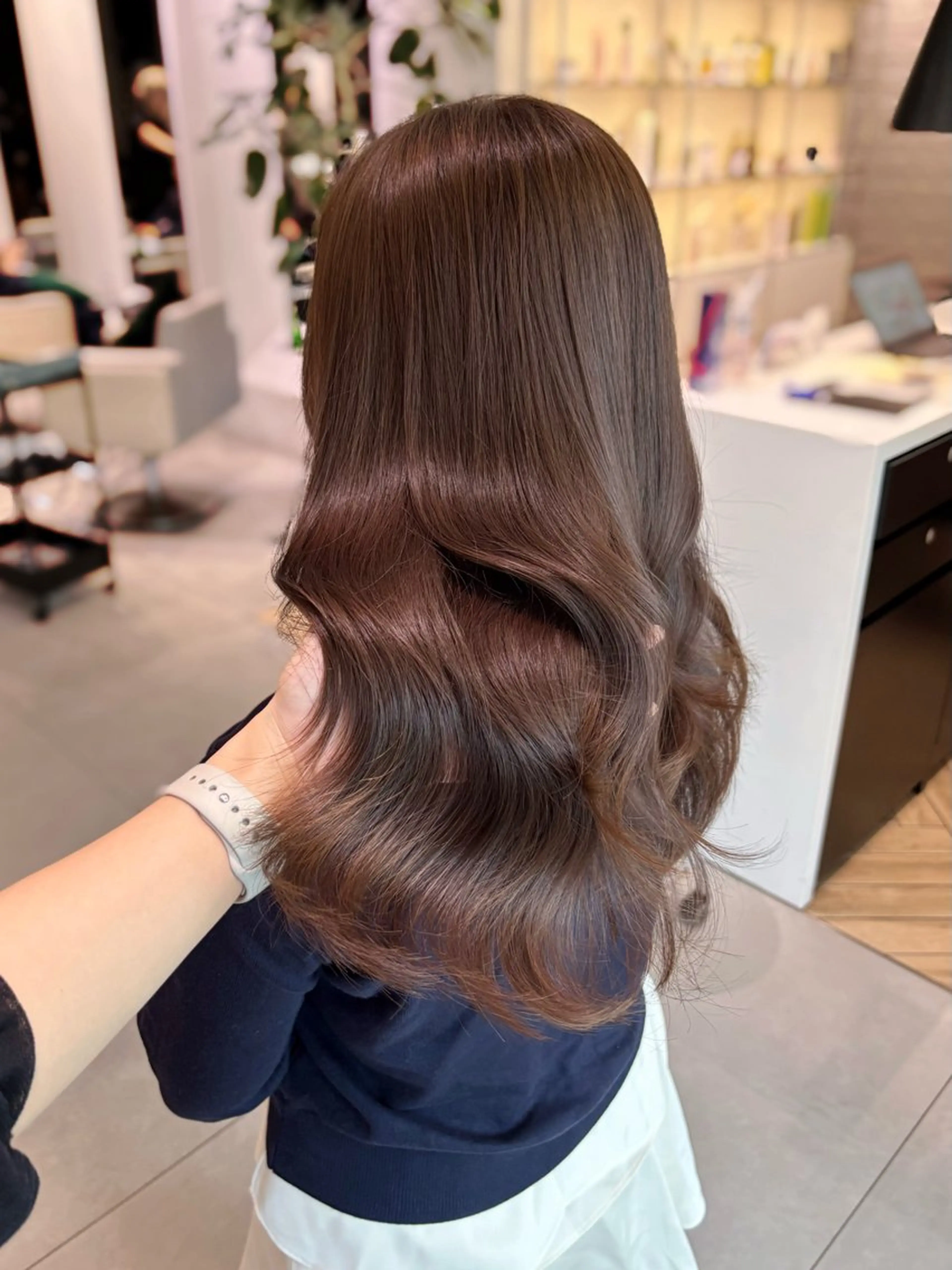 セミロング カラー ヘアアレンジ ベージュカラー オリーブベージュ 顔周りカット 韓国風ヘア レイヤーカット ヘアカラー トリートメント 銀座/韓国レイヤー/ 艶カラー🍓原田侑依のヘアスタイル