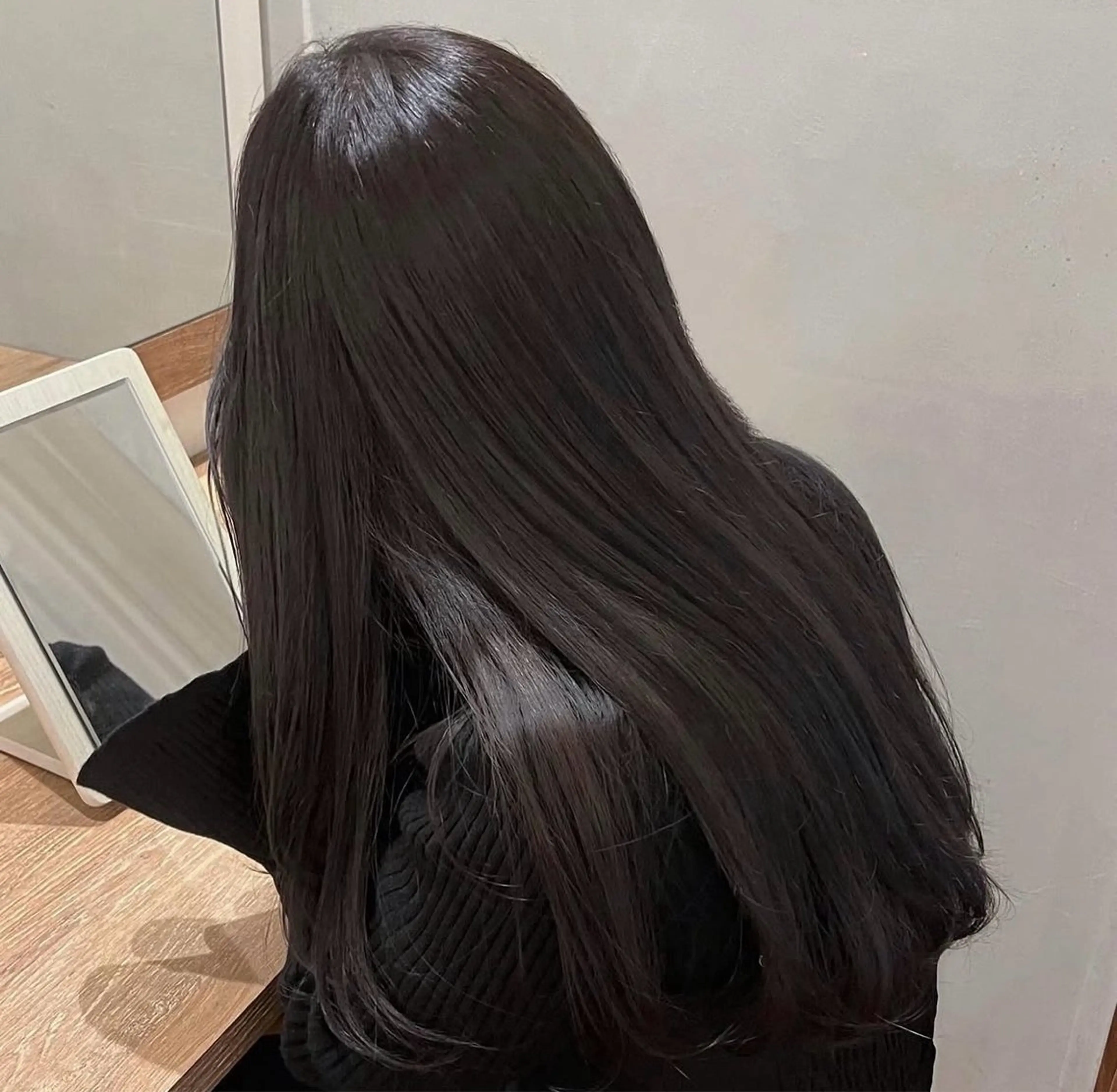 セミロング カラー グレージュ🐰透明感 カラー🫧akihoのヘアスタイル