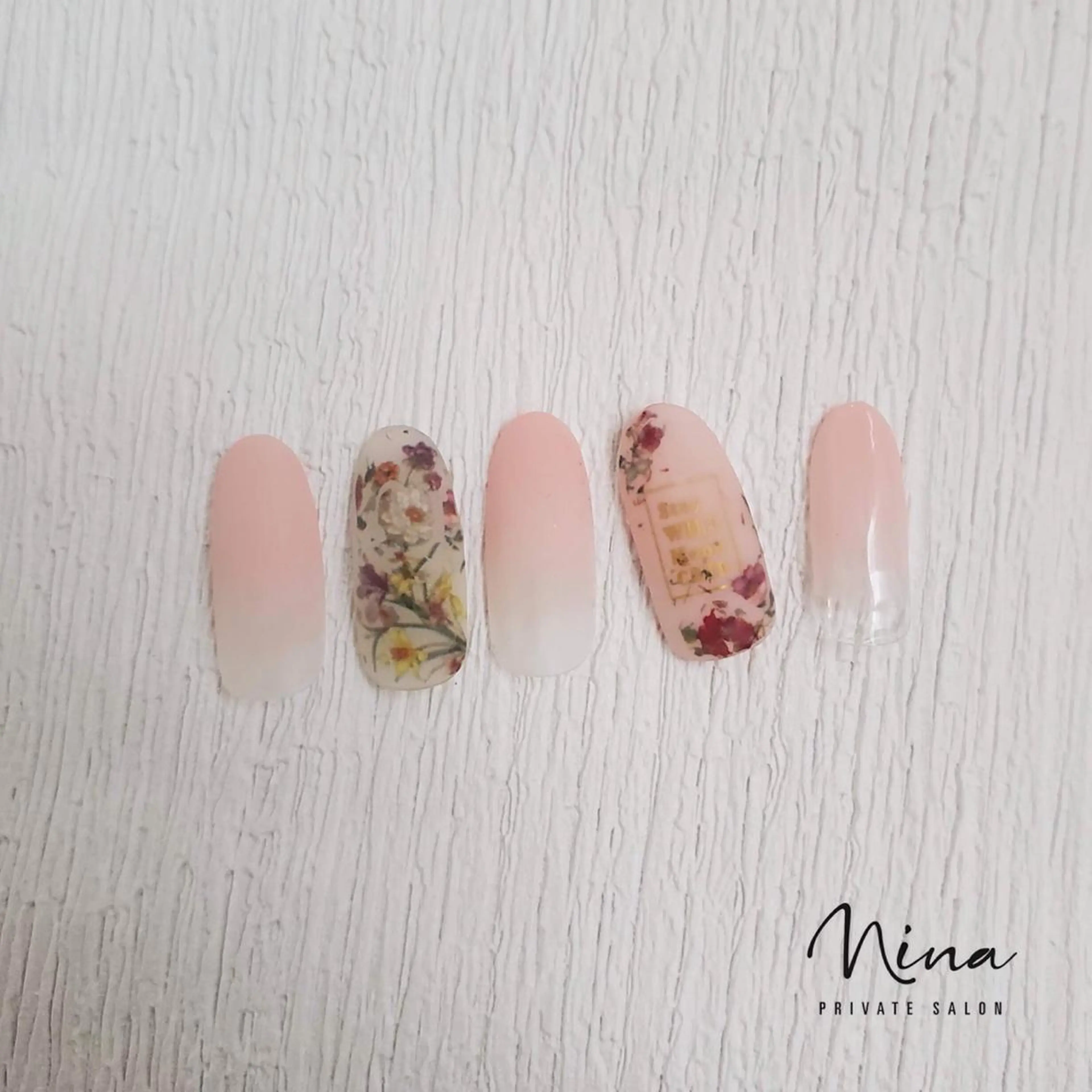 ネイル ネイリスト モリシタのネイルデザイン