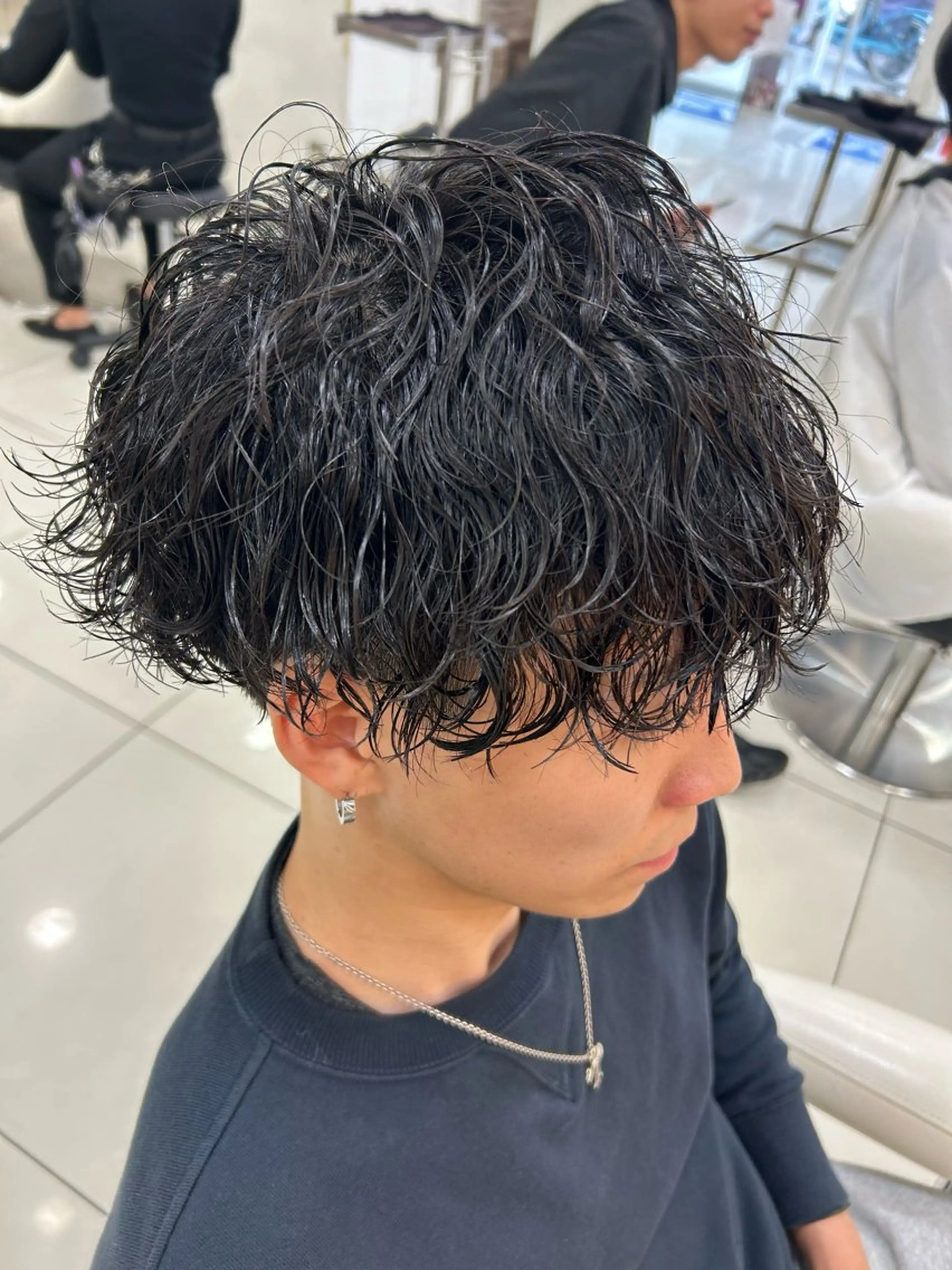 パーマ メンズ センターパート フェードカット フェザーパーマ カルマパーマ マッシュ 髪質改善/艶カラー/ メンズパーマ/鈴木のヘアスタイル