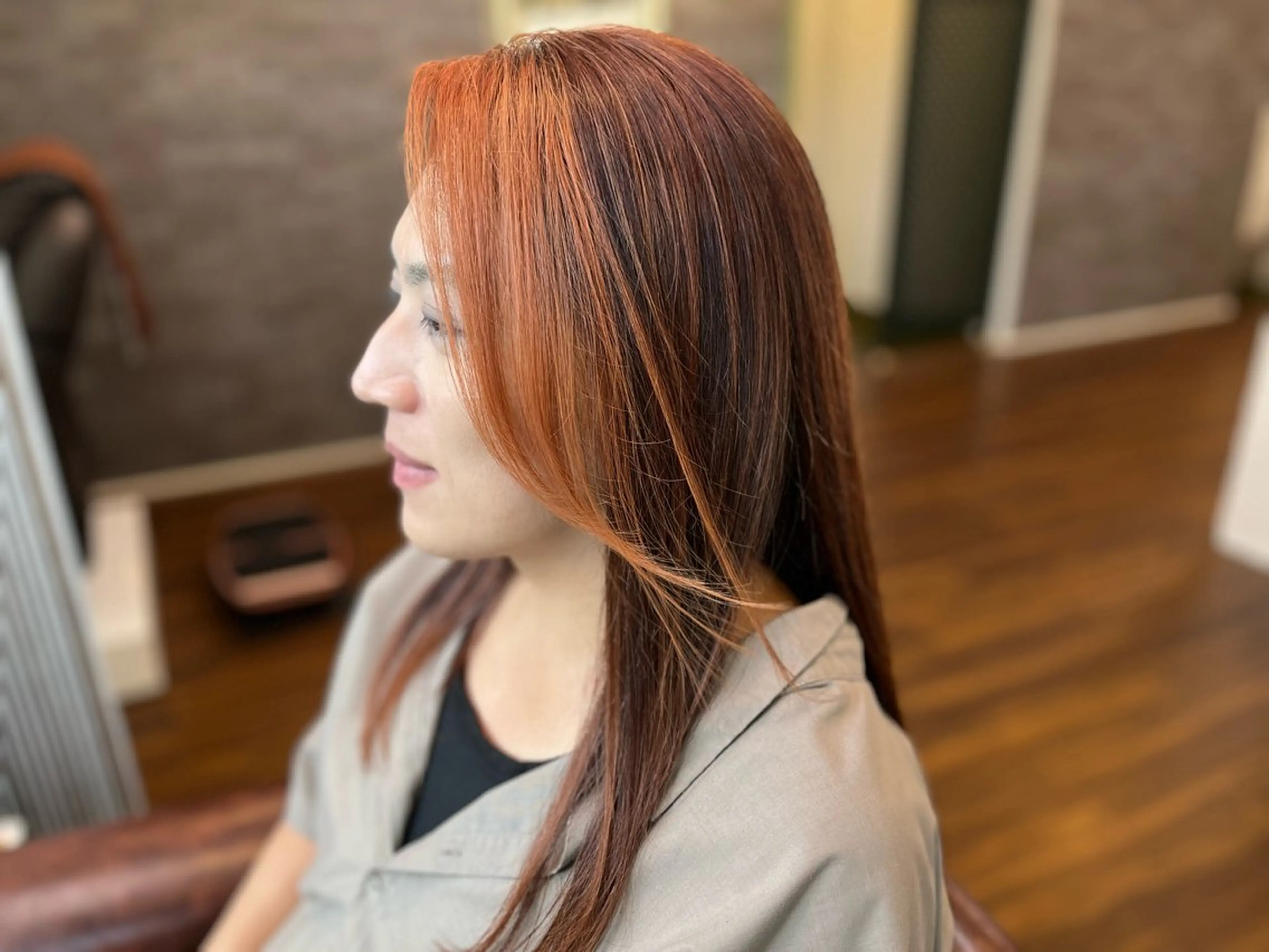 ロング カラー 松本 茜のヘアスタイル