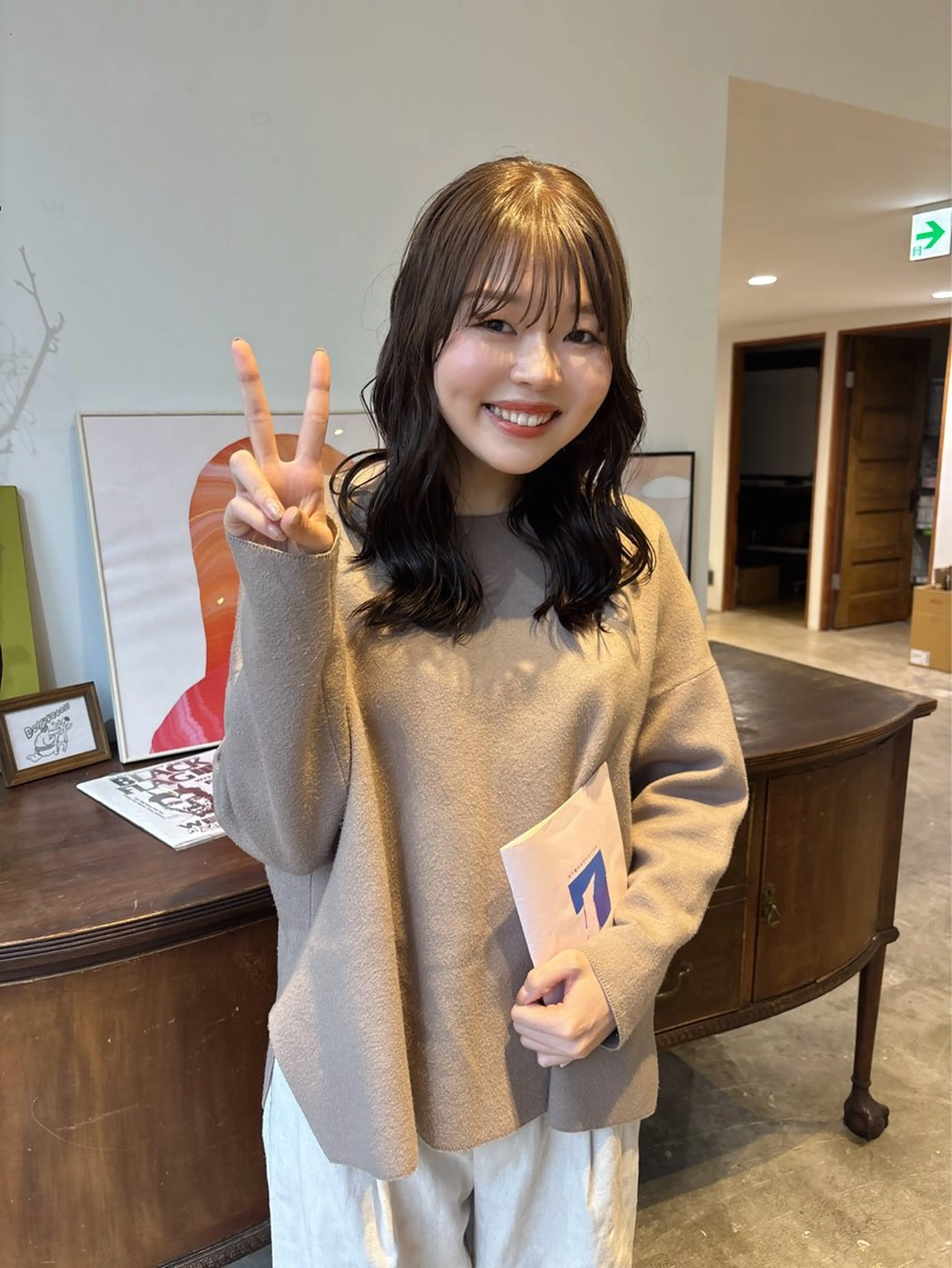 セミロング カラー ベージュカラー カット ヘアカラー トリートメント 安藤楓華 fuka andoのヘアスタイル